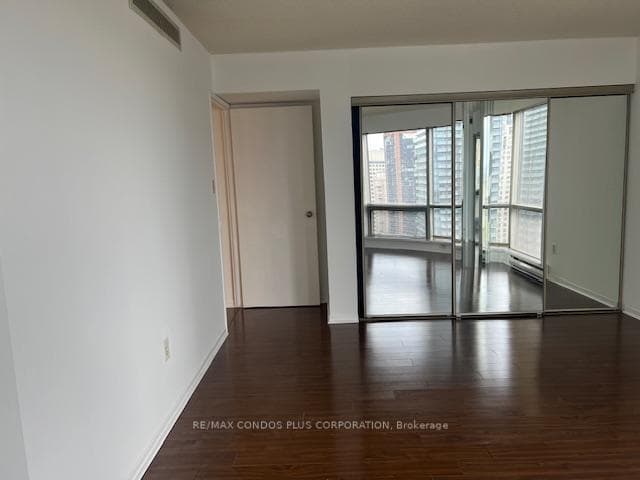 1001 Bay Street Unit 2515 photo 18