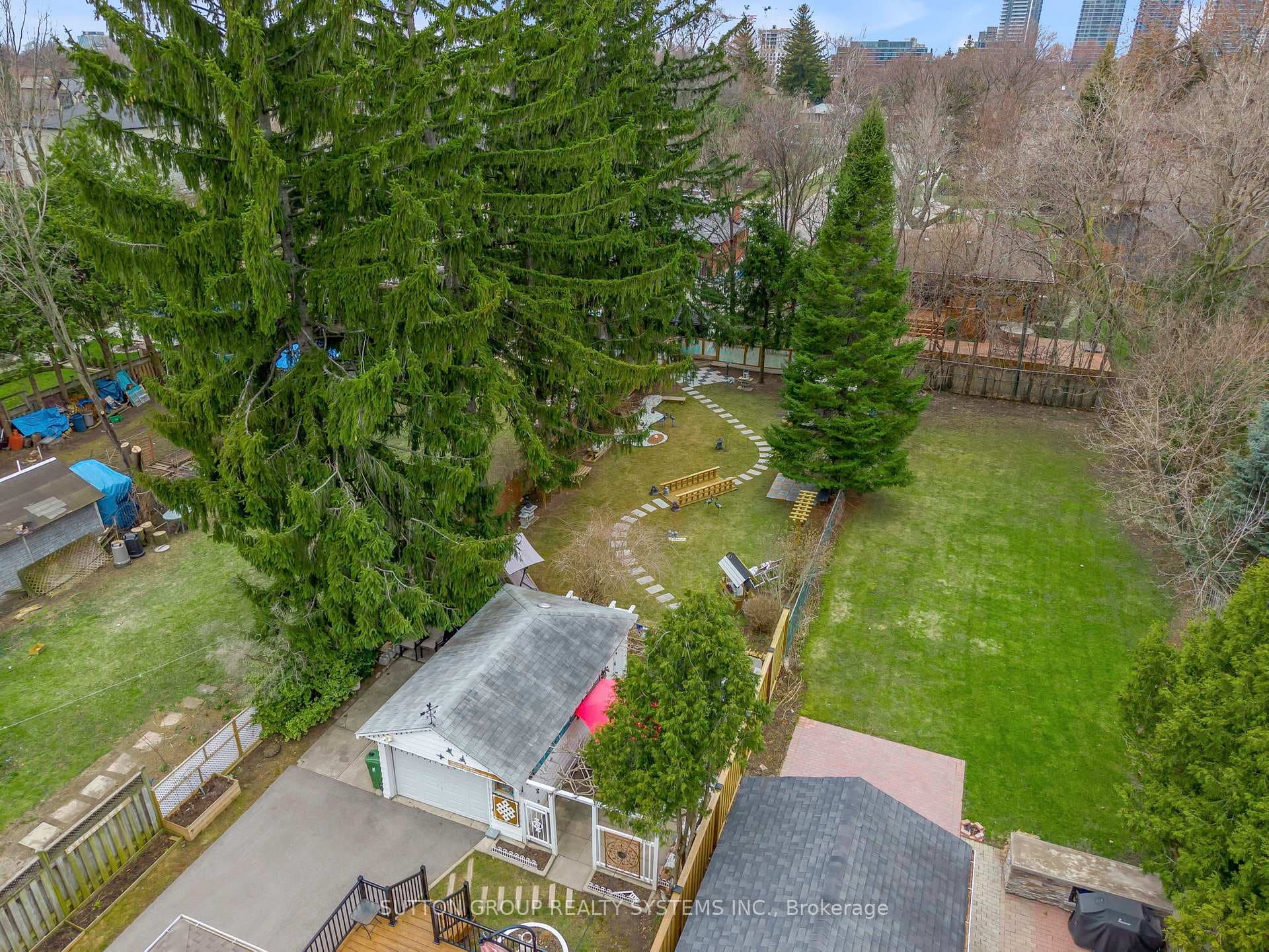 60 Shaver Avenue photo 49