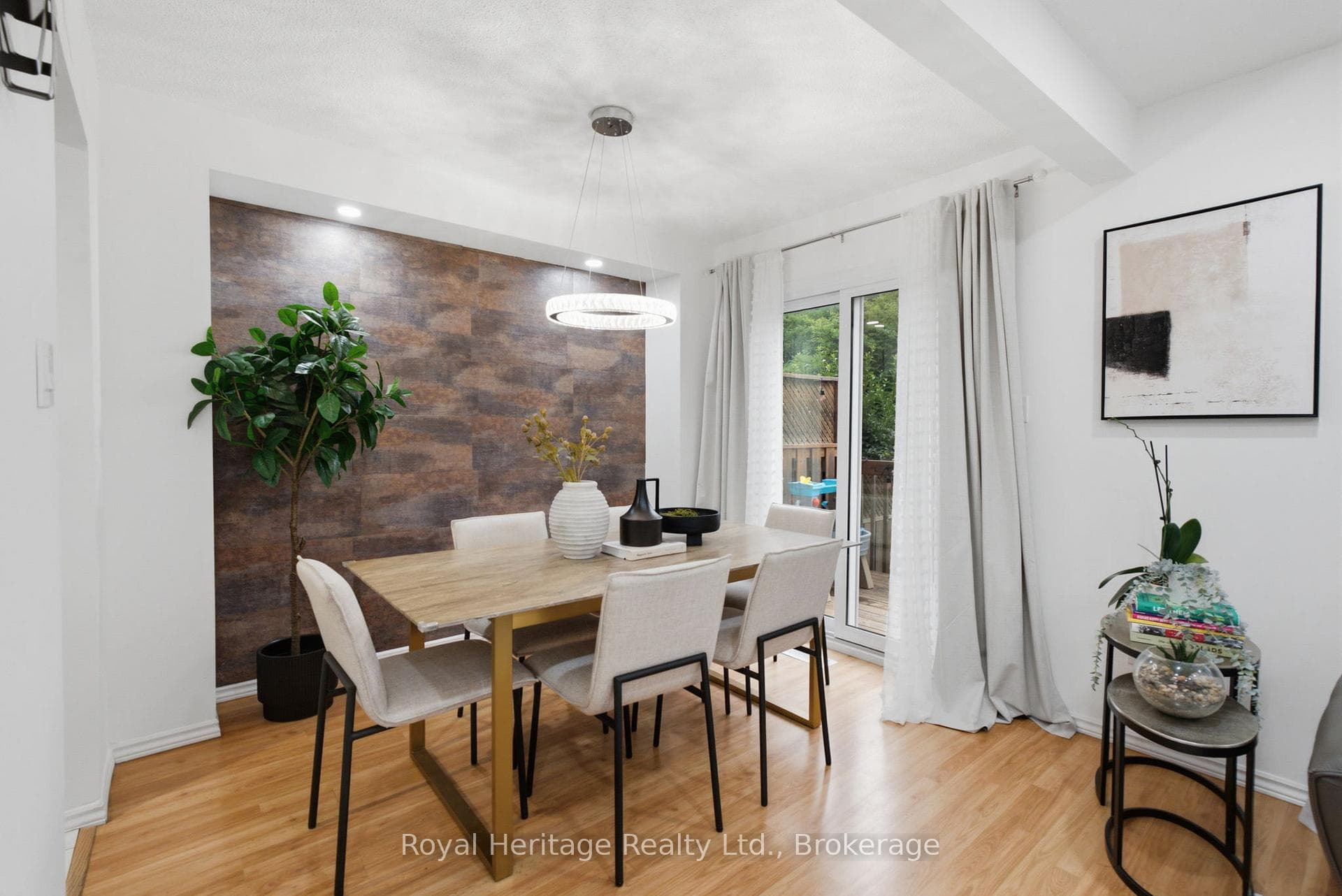 115 Avenue Road Unit 26 photo 9
