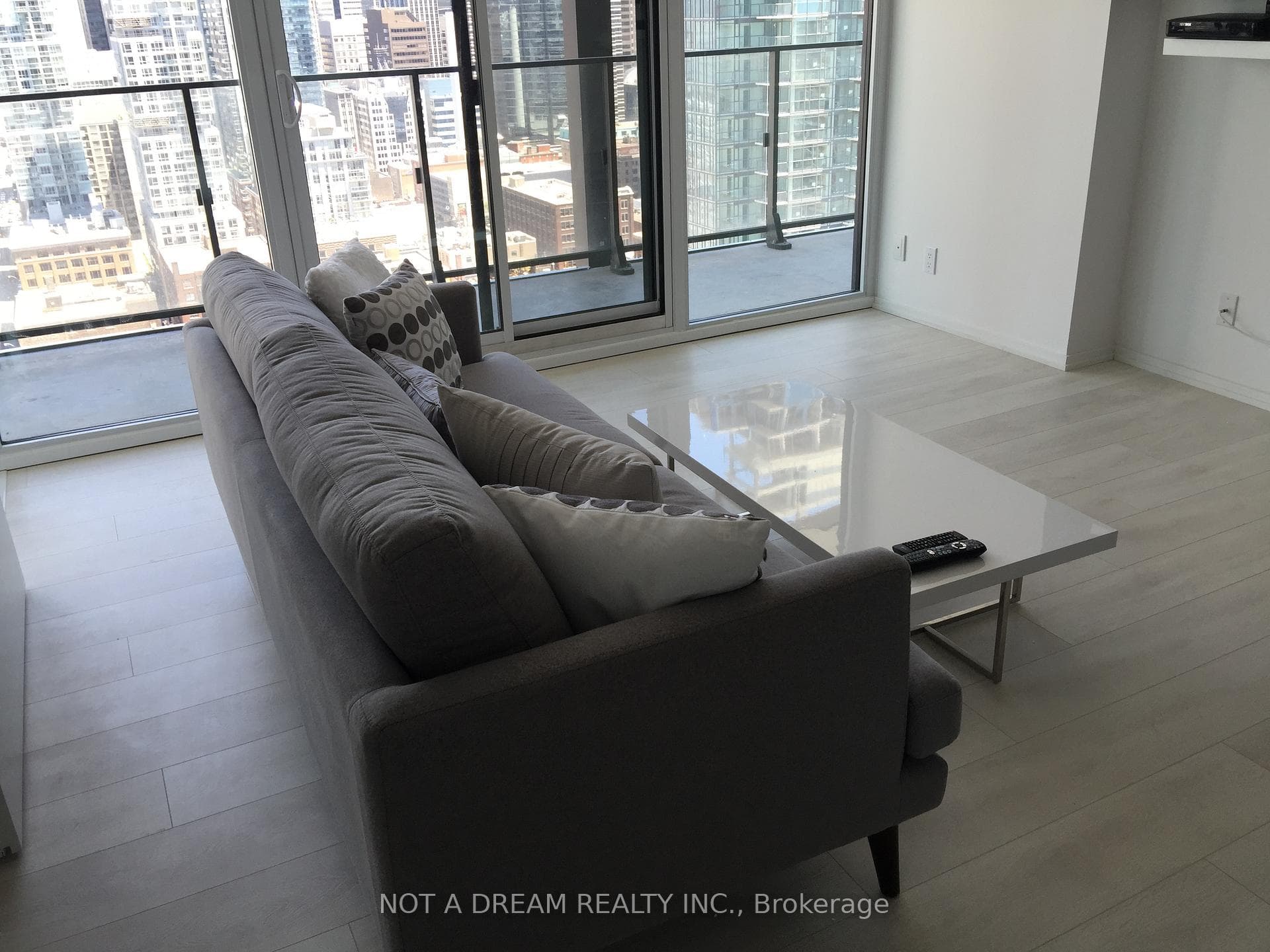 125 Peter Street Unit 2408 photo 22