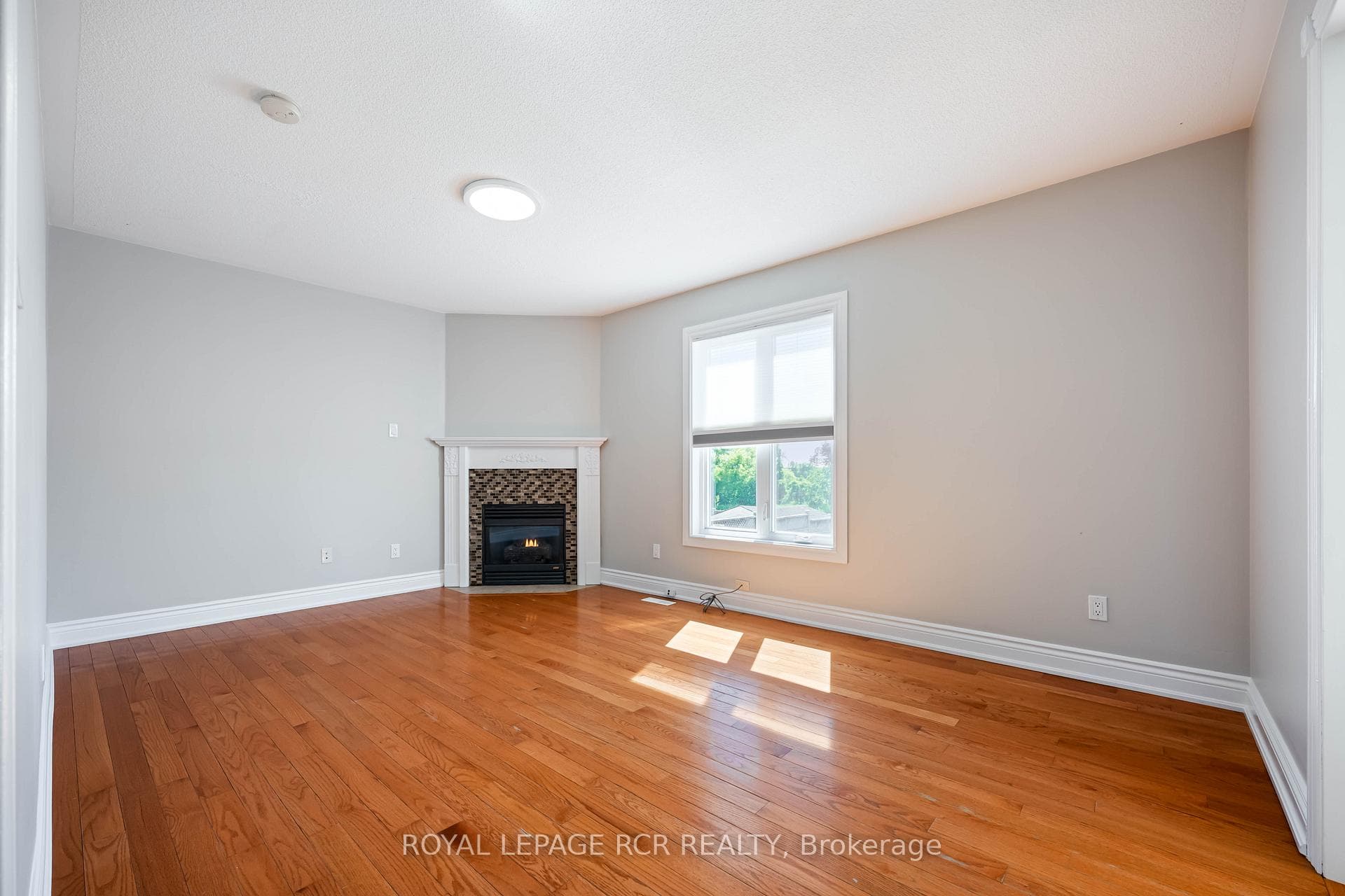 367 Marshall Crescent photo 19