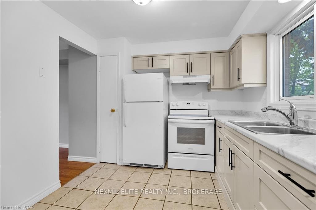 215 TRUDEAU Drive Unit 51 photo 9