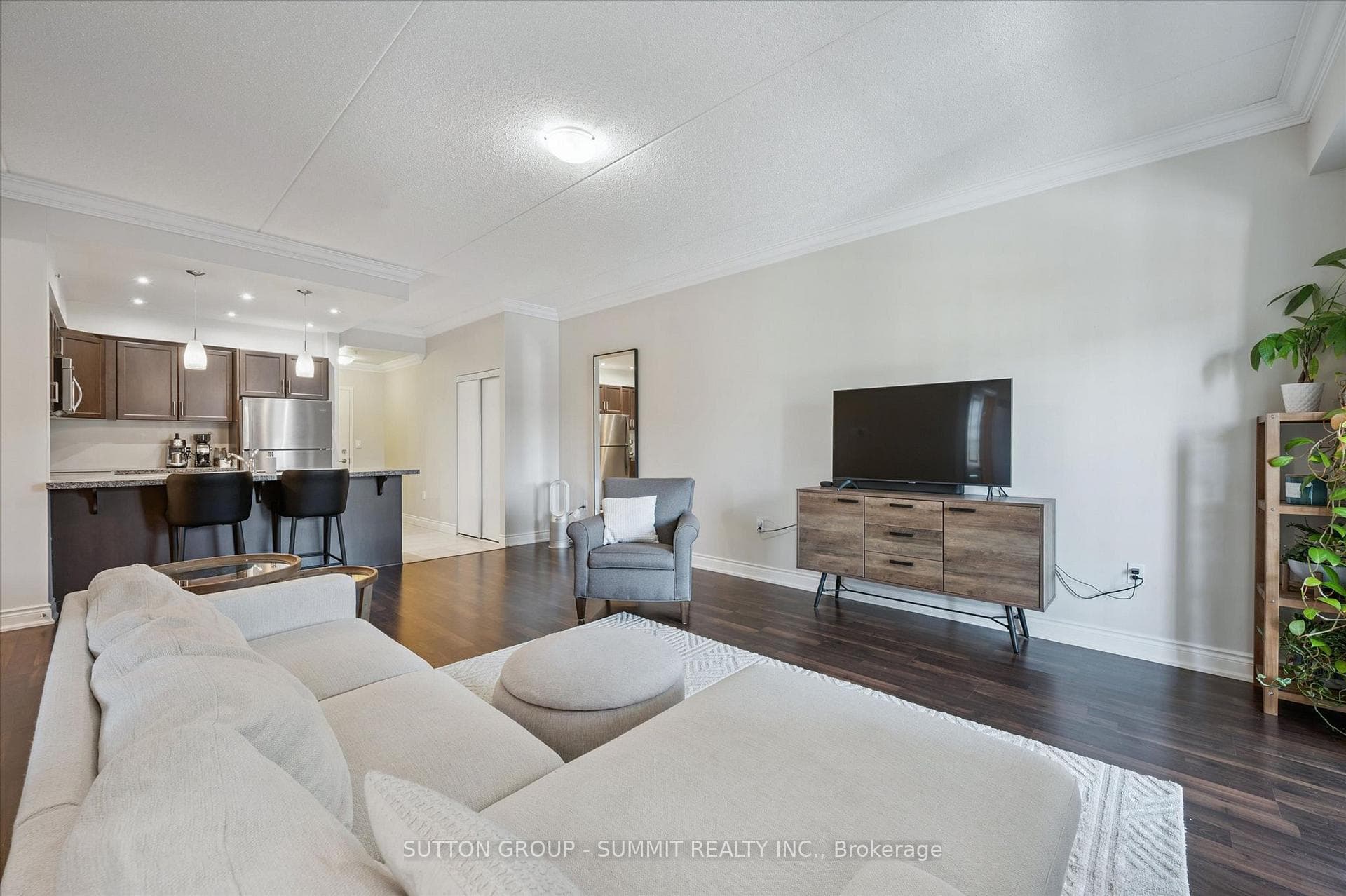 1077 GORDON Street Unit 242 photo 4