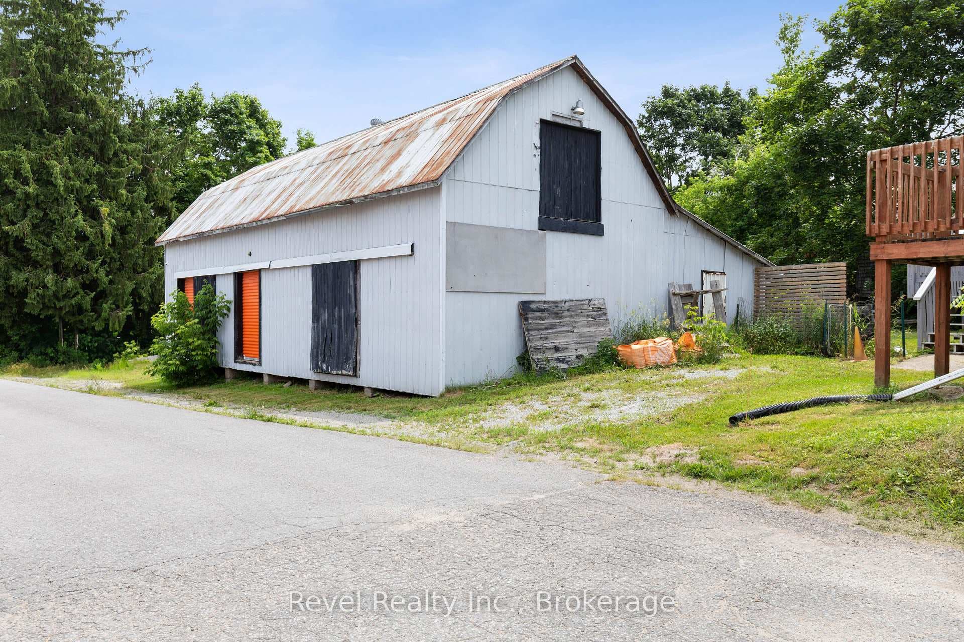 1718 Kirkfield Road photo 14