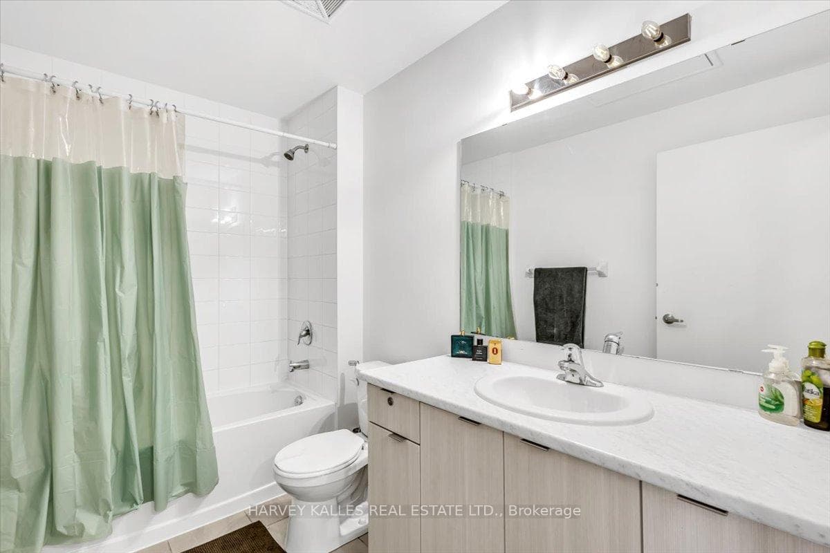20 Orchid Place Drive Unit 513 photo 26
