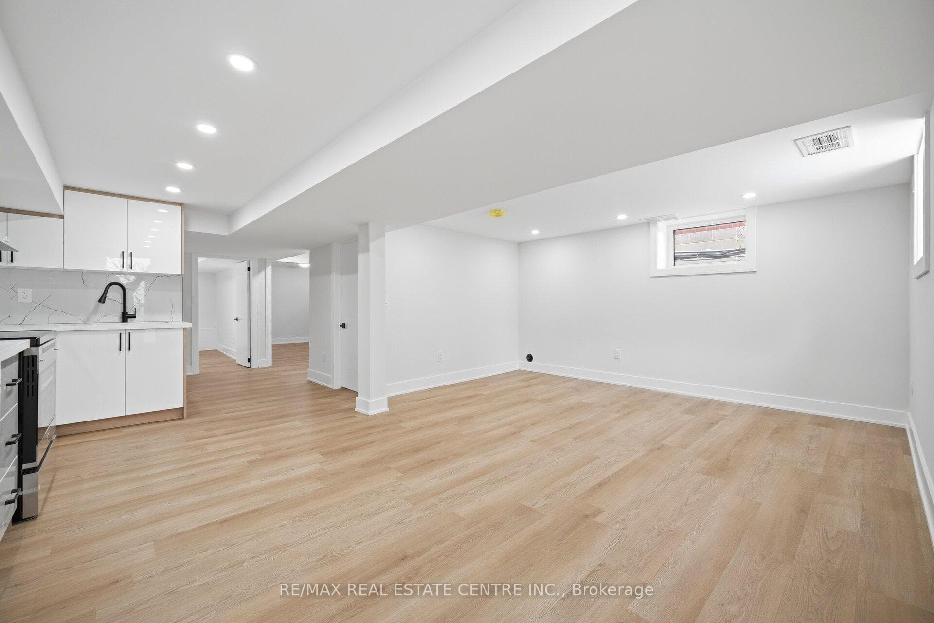109 Glencrest Boulevard photo 30