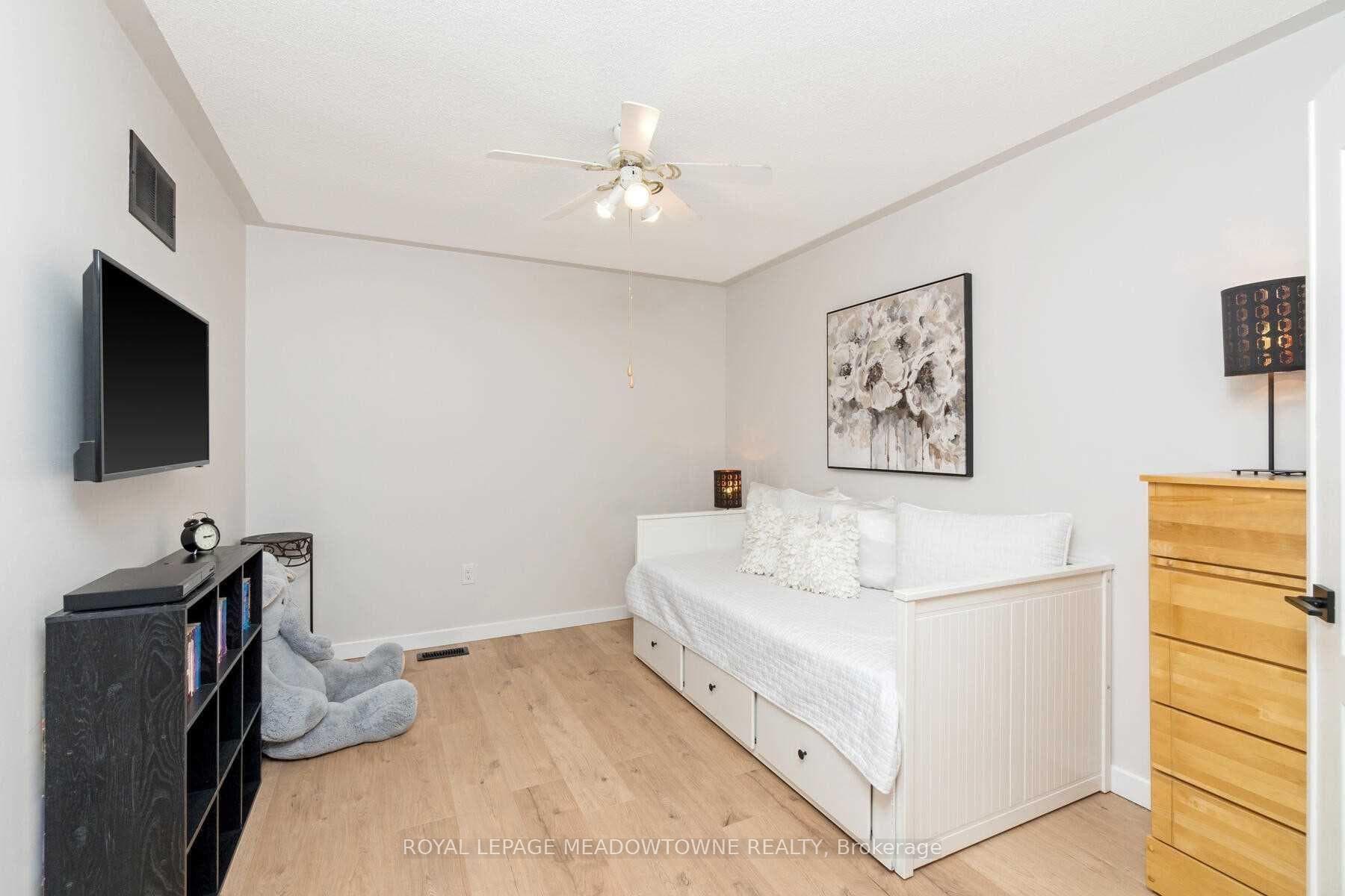 25 Somerville Road photo 16
