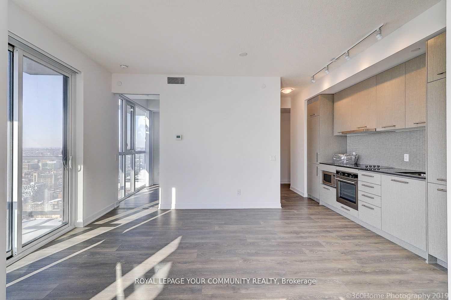 87 Peter Street Unit 4202 photo 5