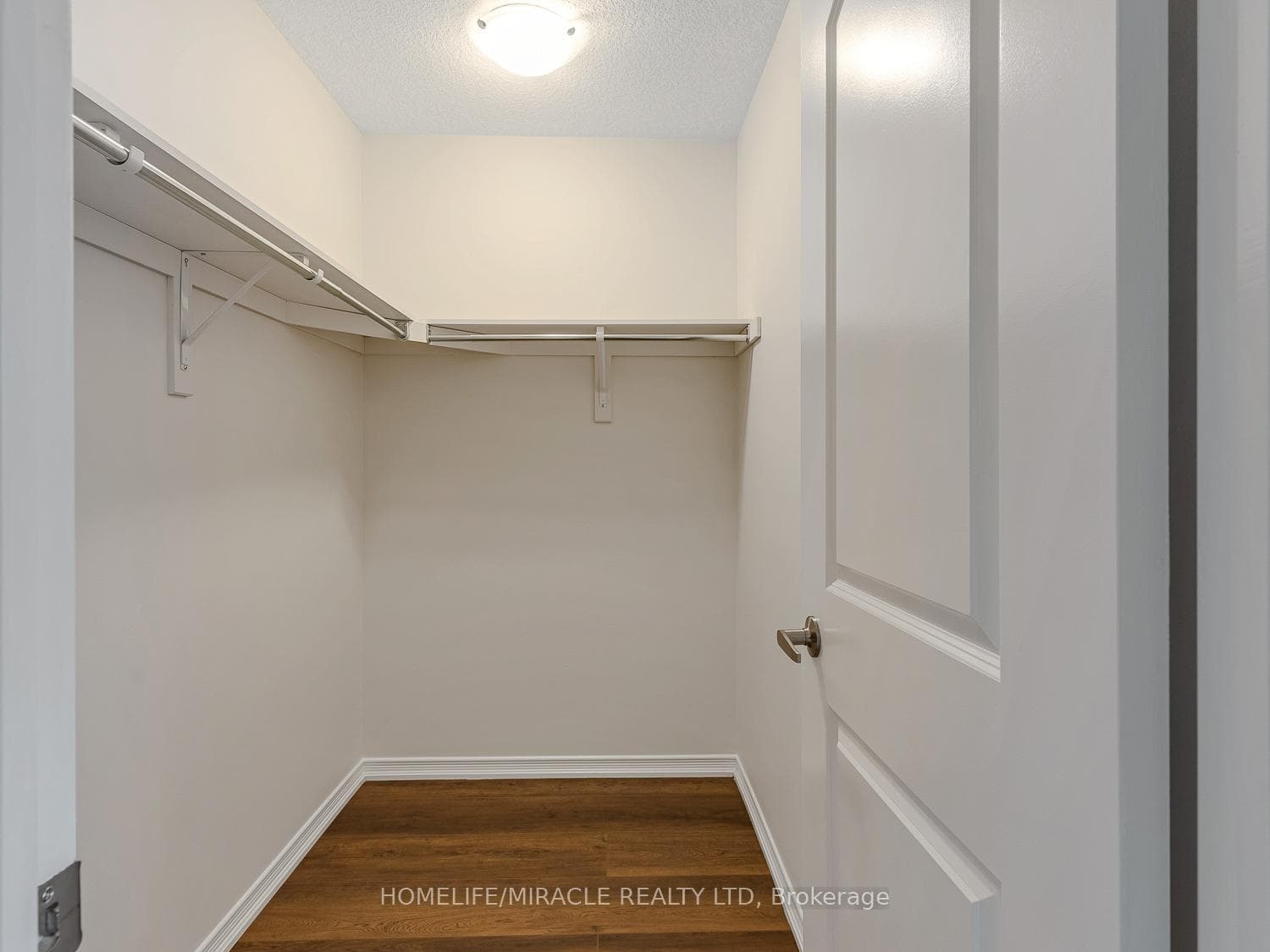 278 BEDROCK Drive photo 31