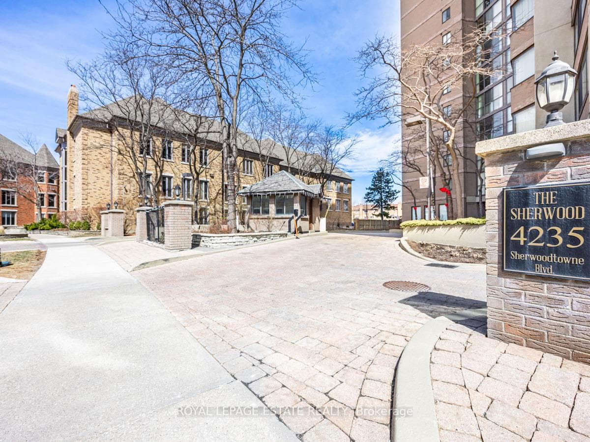 4235 Sherwoodtowne Boulevard Unit 907 photo 1
