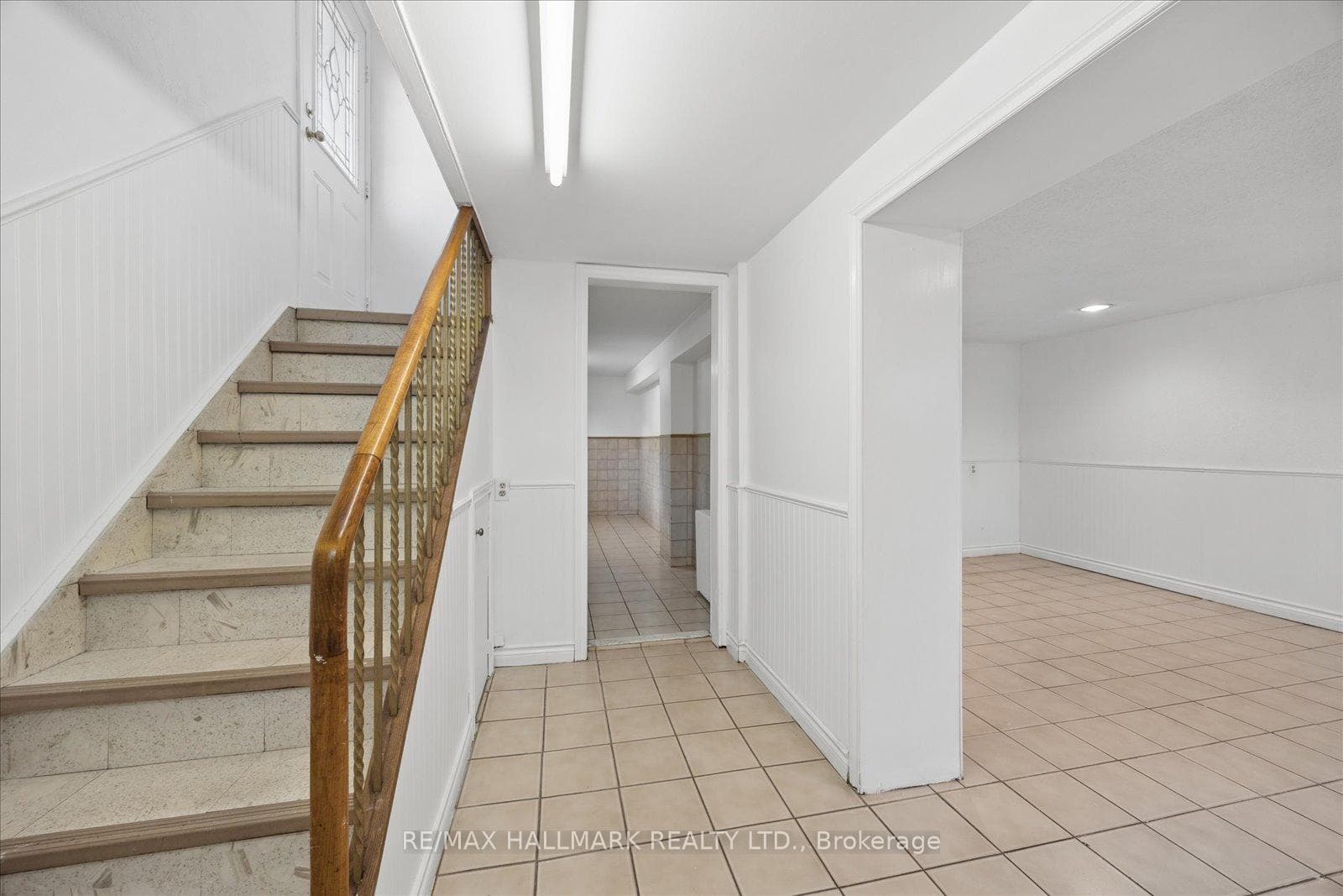 483 Cosburn Avenue photo 28