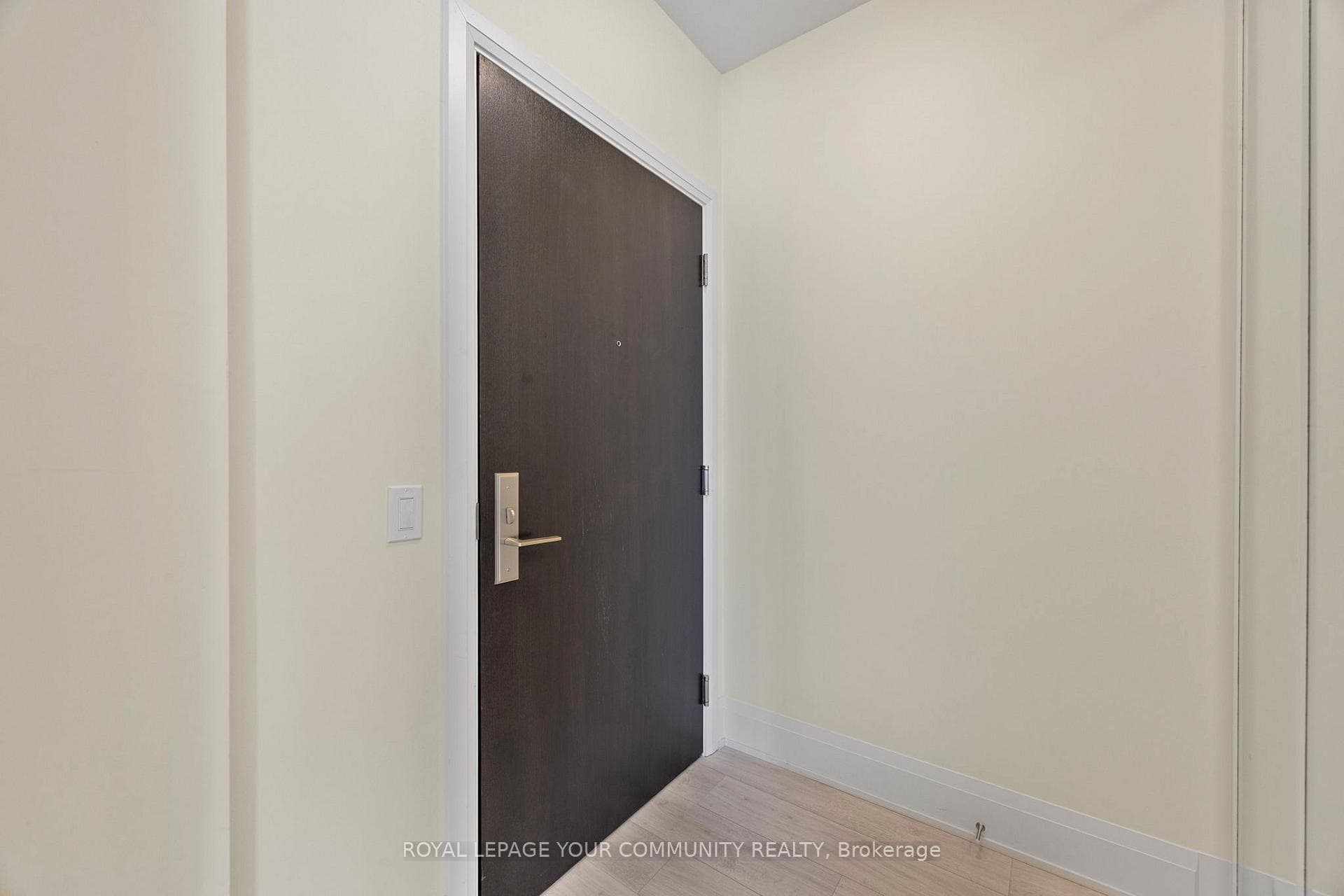 9000 Jane Street Unit 2524 photo 19