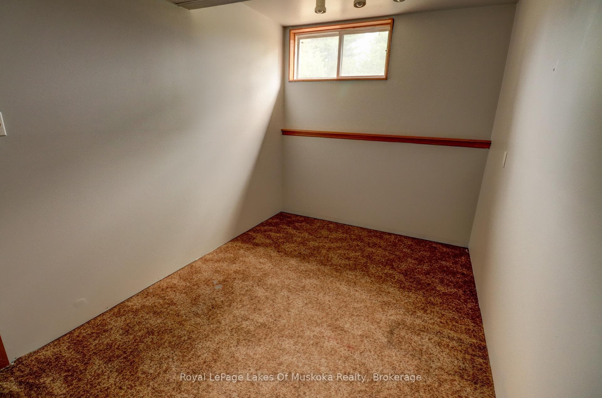 2 Quirt Crescent photo 30