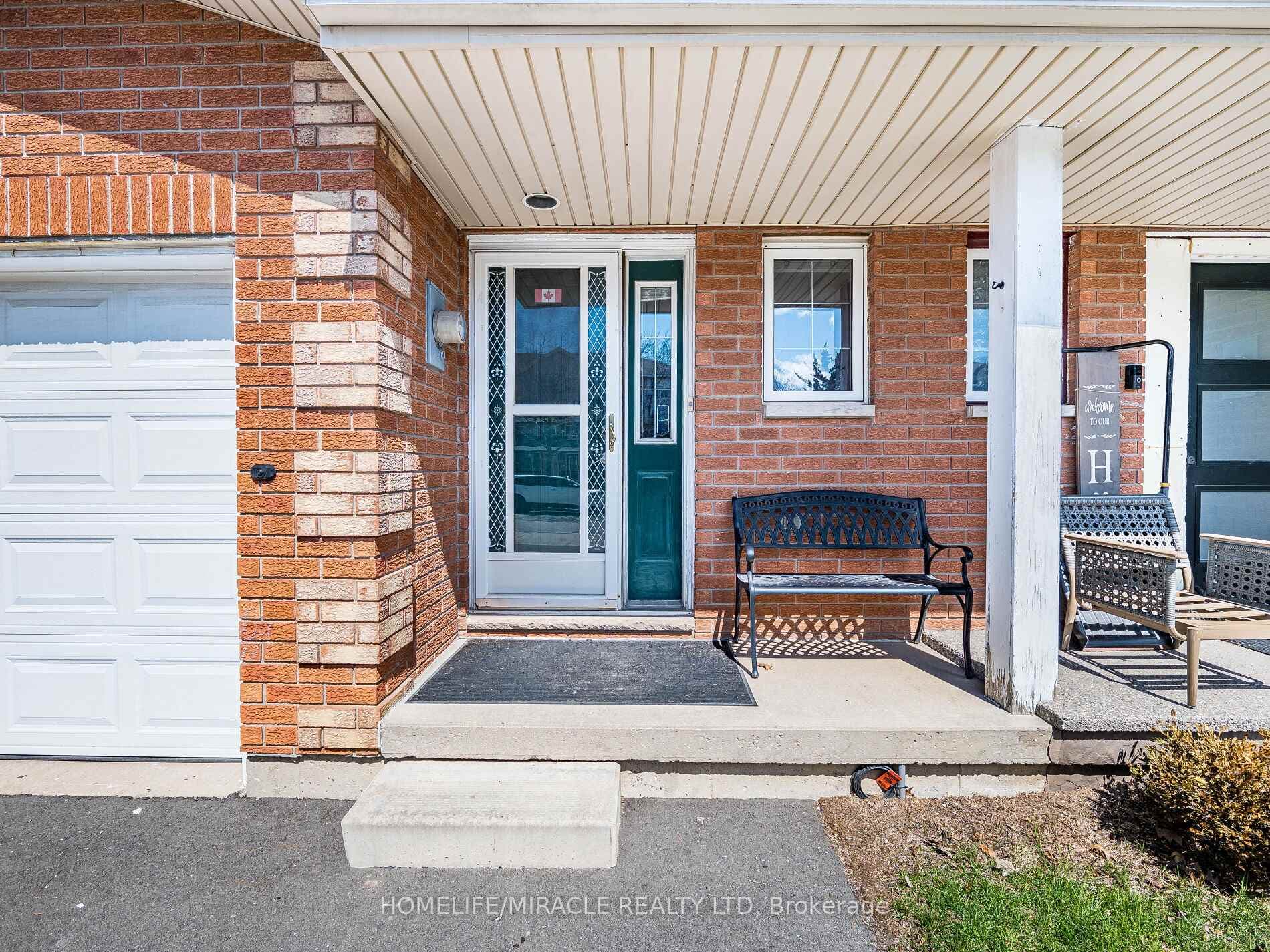 238 Candlewood Drive photo 4