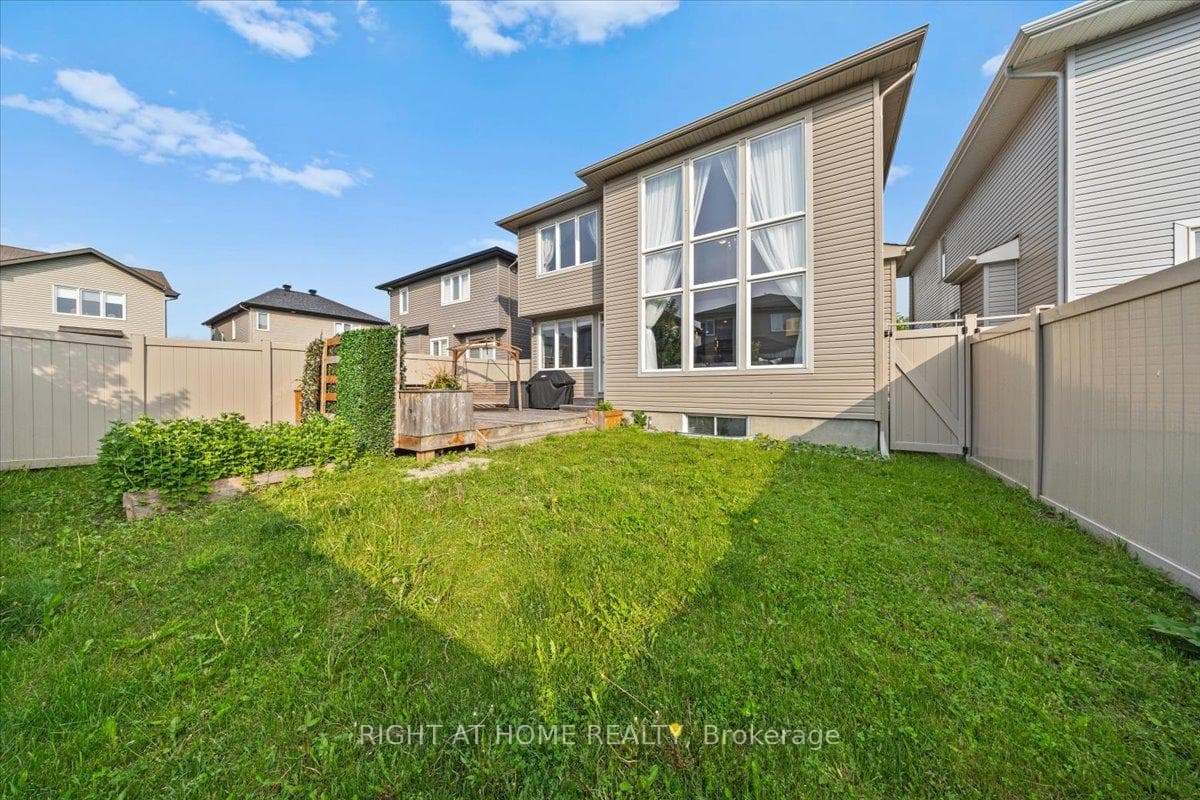 319 Oxer Place photo 36