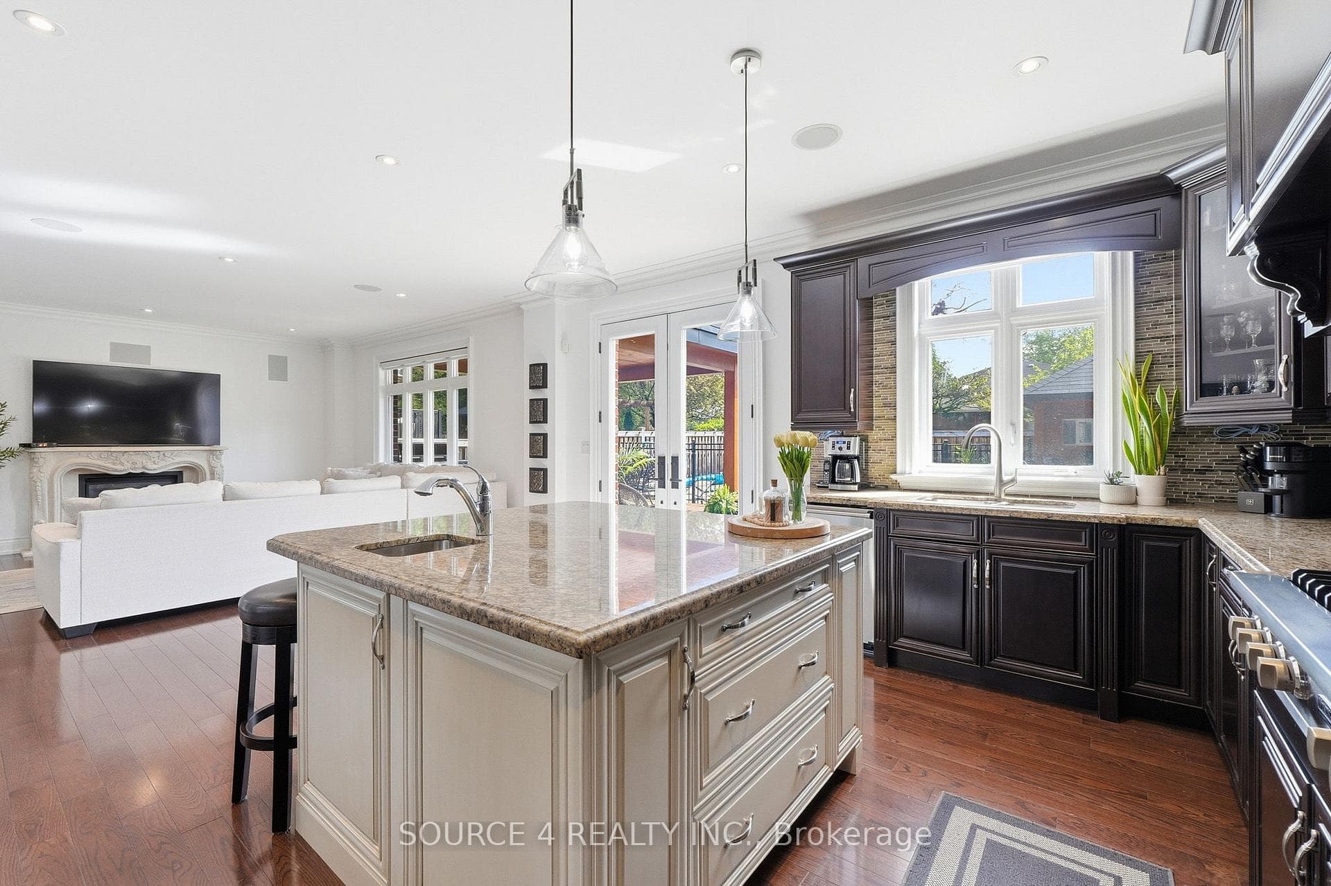 39 Amesbury Drive photo 14