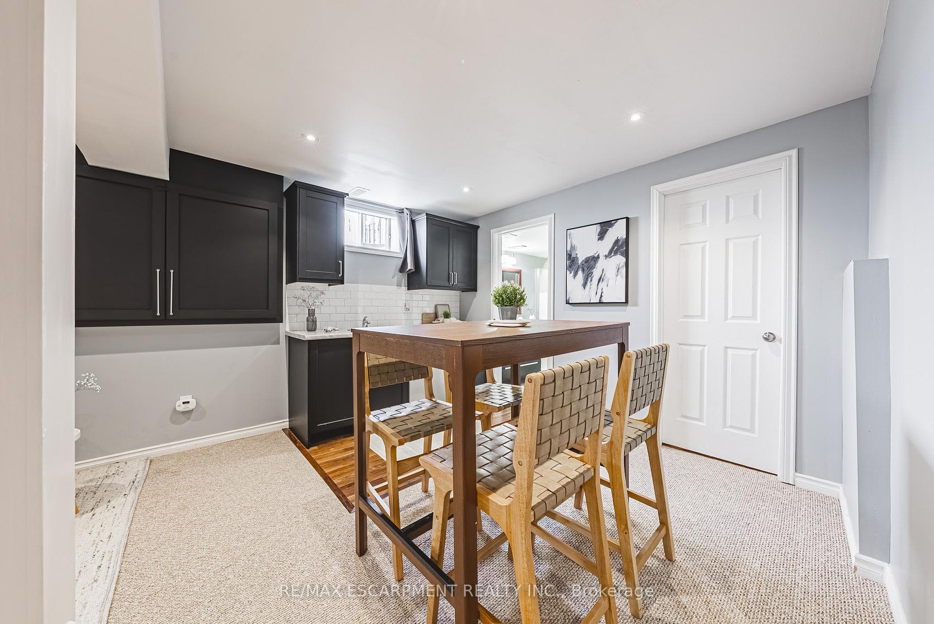 1 Charing Drive photo 35