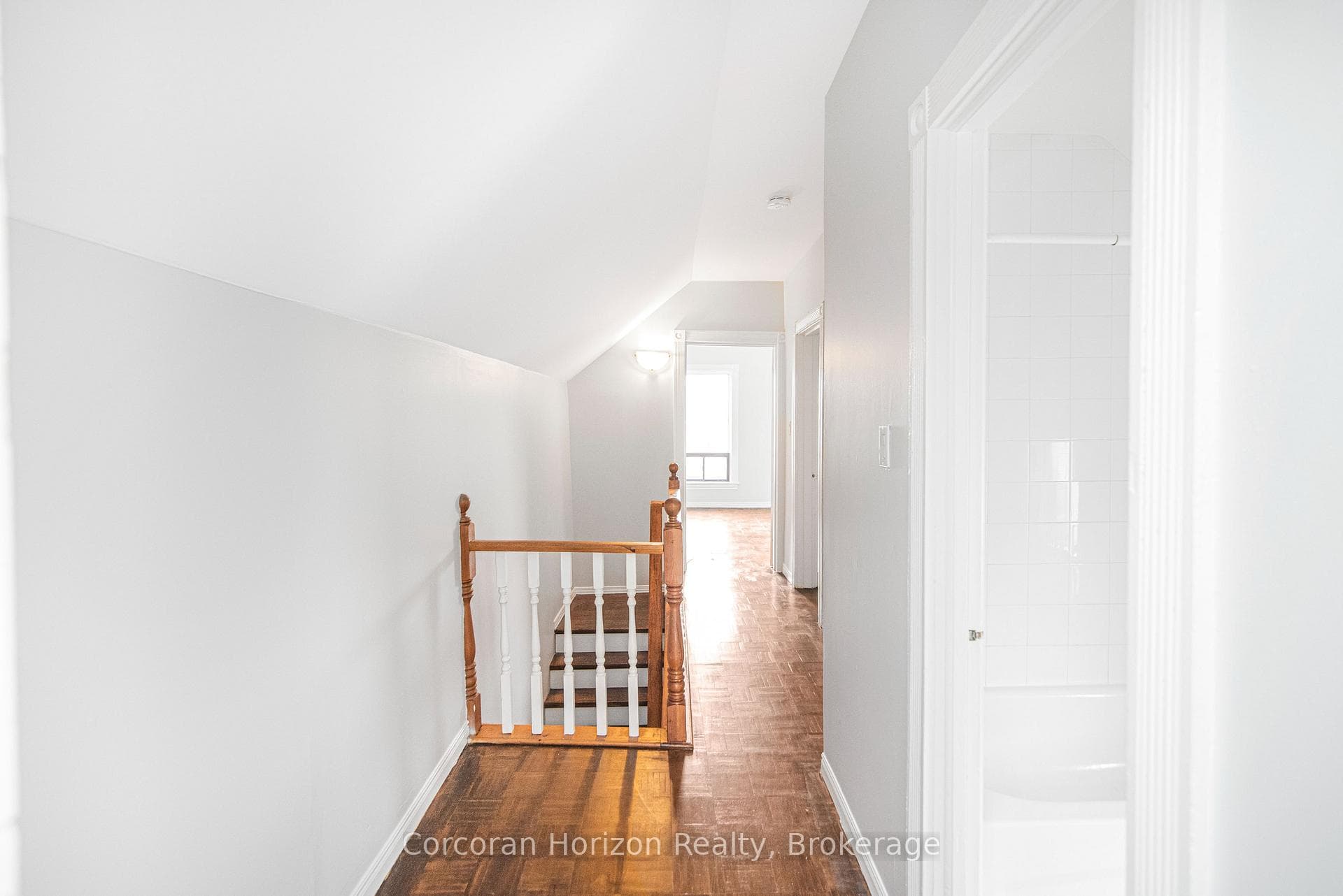283 Emerald Street photo 17