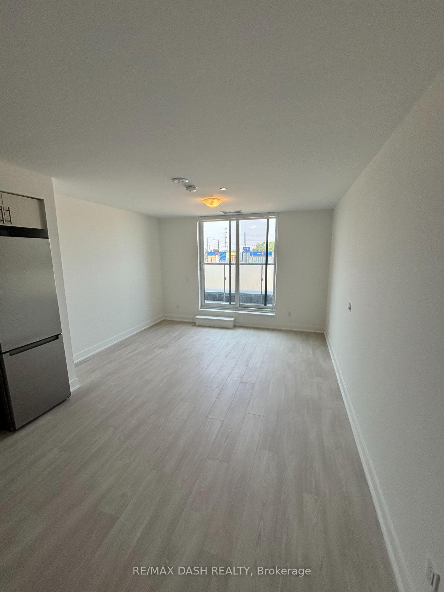 2425 Simcoe Street Unit 347 photo 2