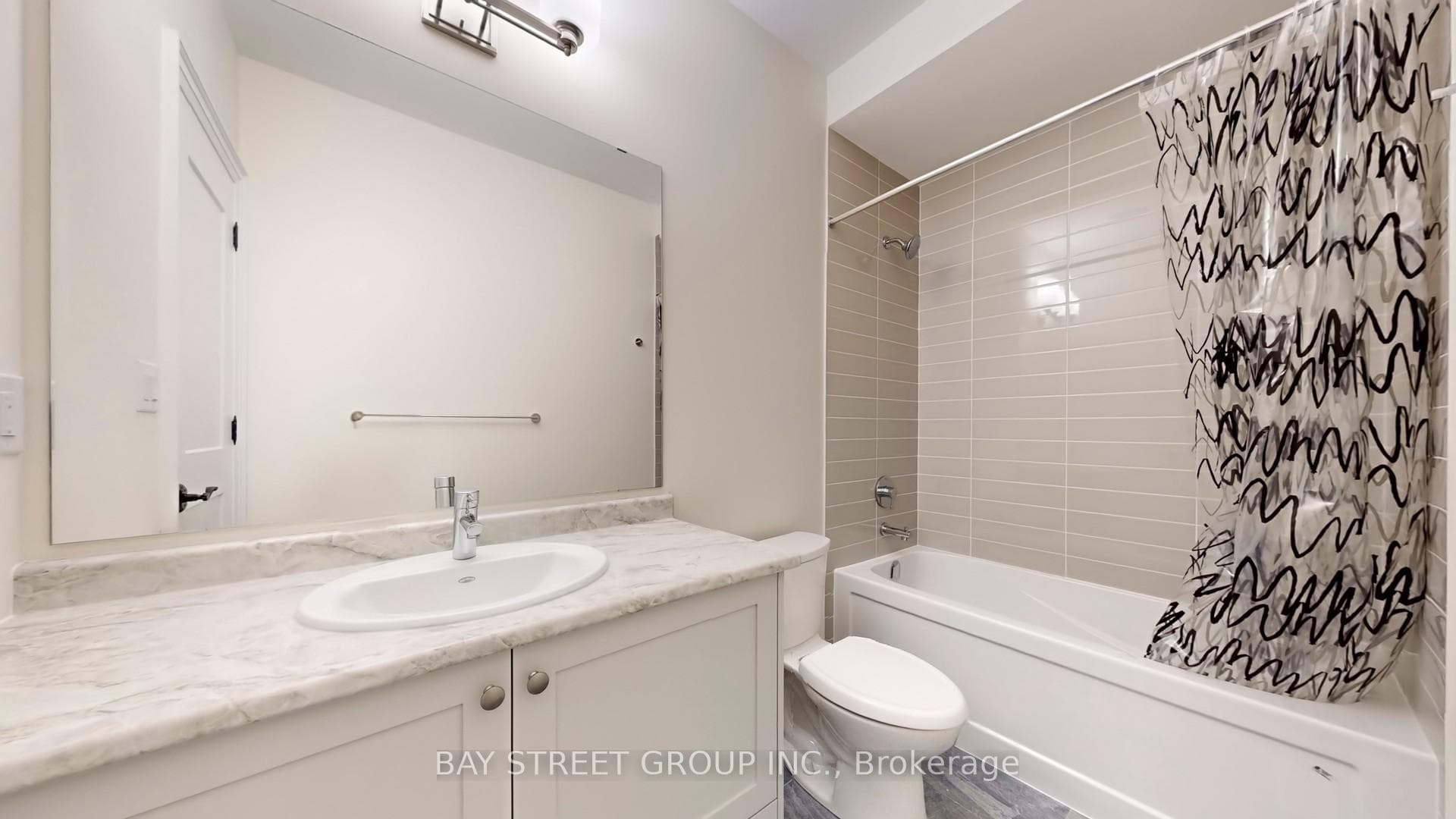 4279 Major Mackenzie Drive photo 34
