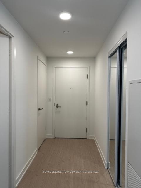 65 Mutual Street Unit 1504 photo 3