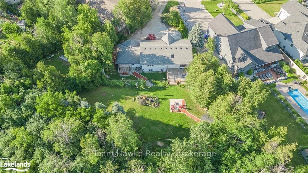 102 GEORGIAN MANOR Drive photo 47