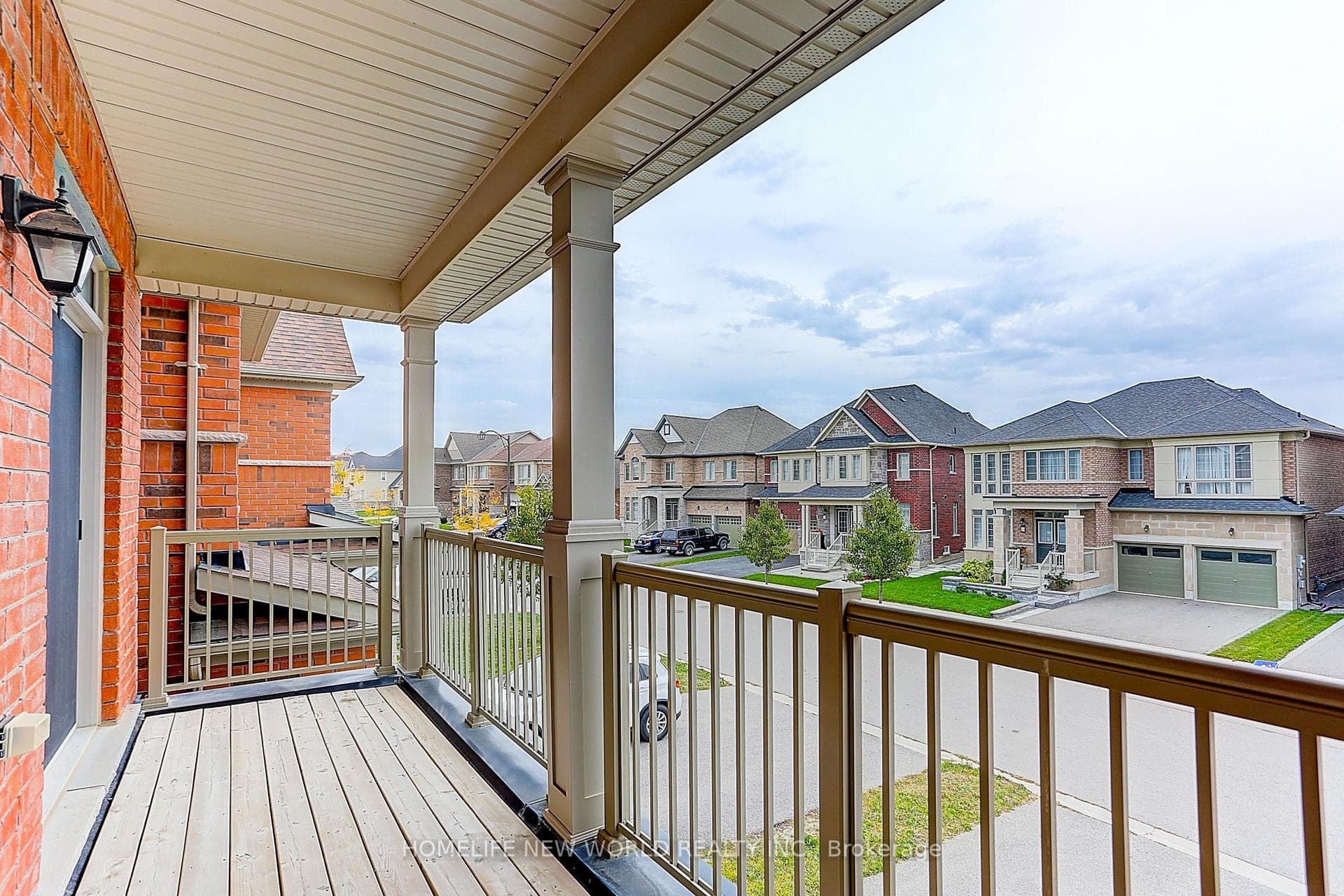 64 Frederick Pearson Street photo 17