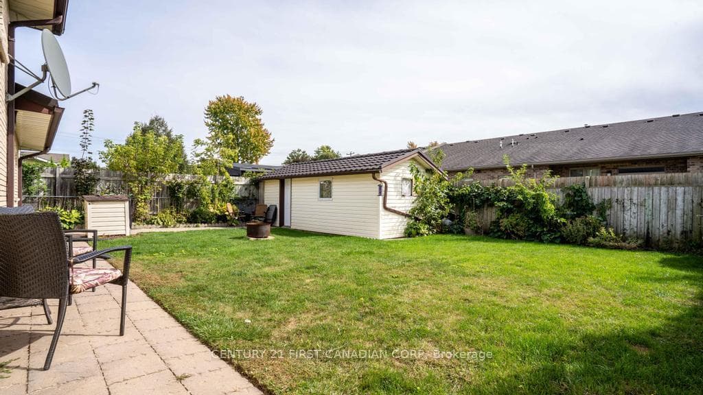 7 Brennan Drive photo 28