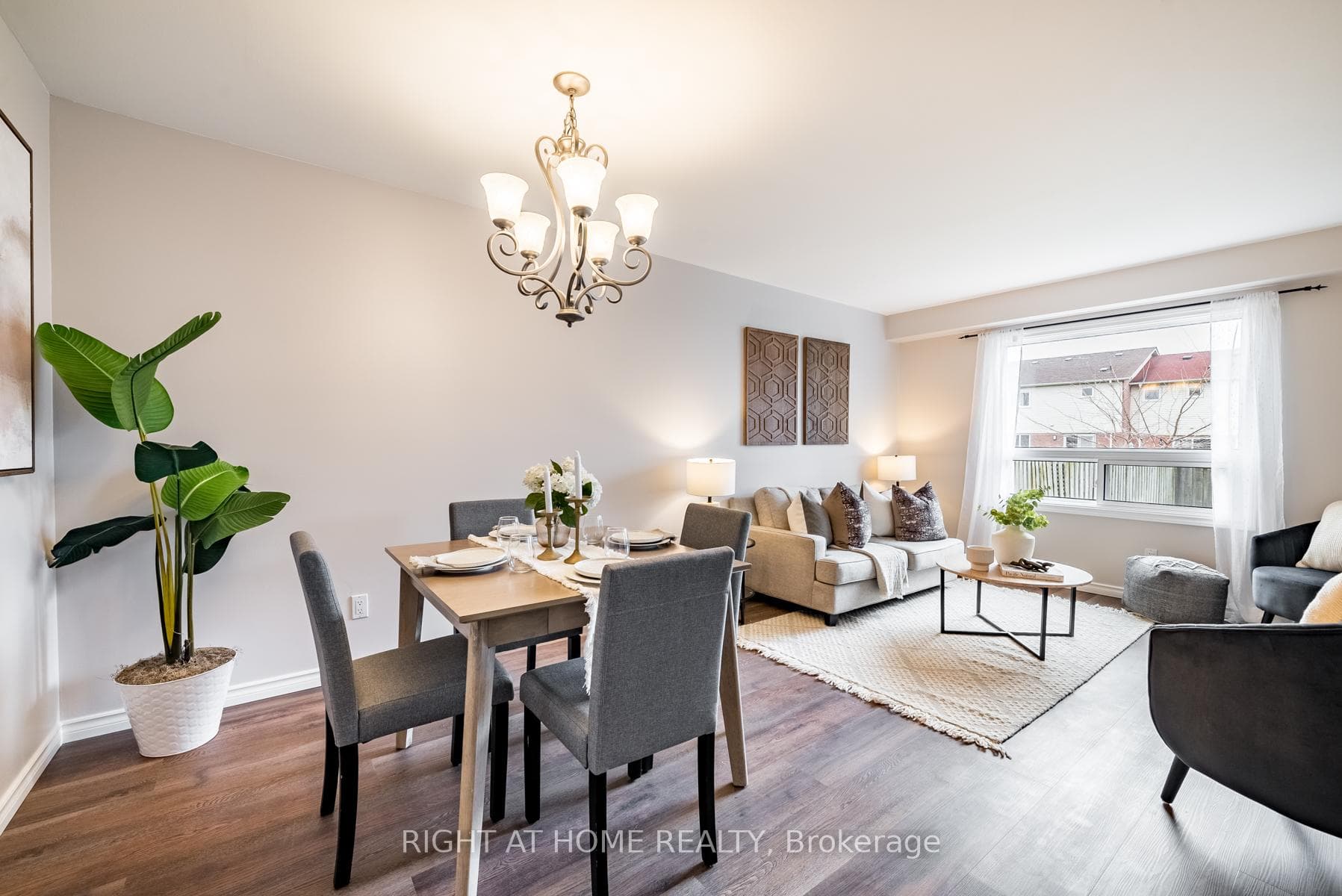 18 Allard Avenue photo 2