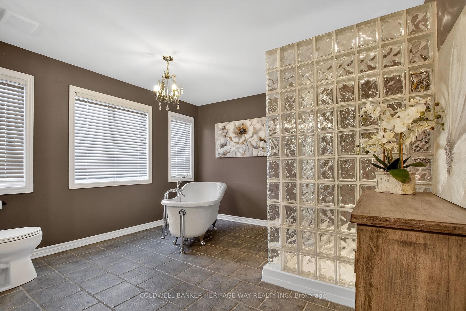 103 SINCLAIR Avenue photo 28