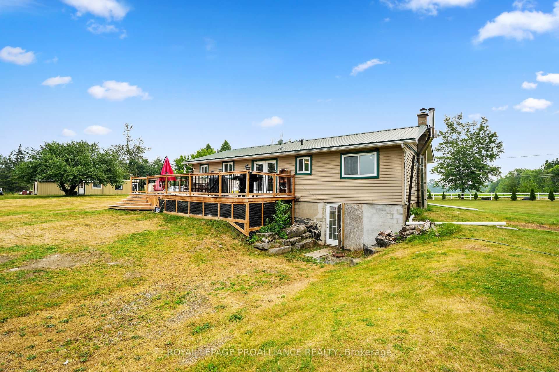 16 Mack Trail photo 37