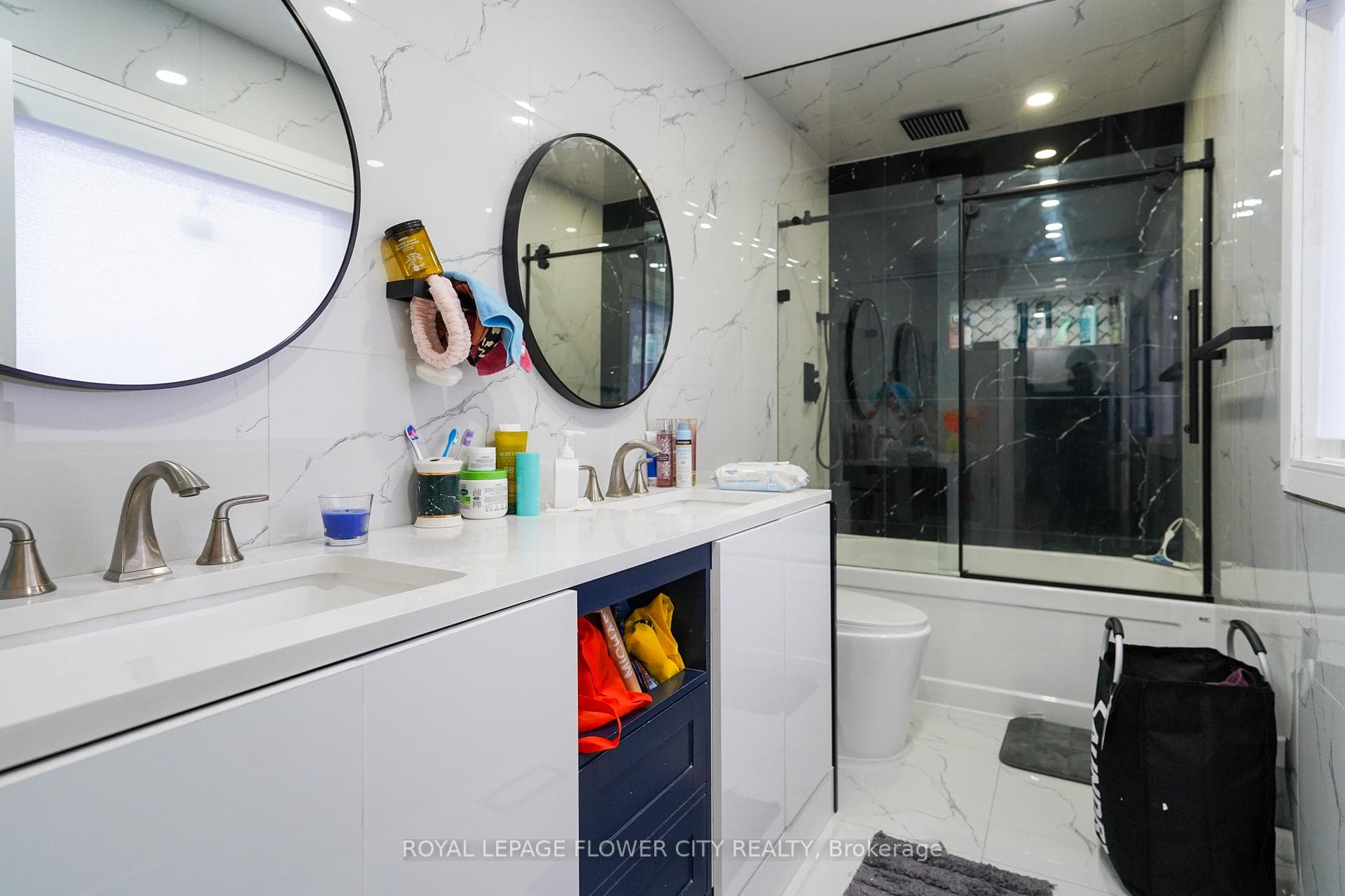 32 Langley Place photo 27