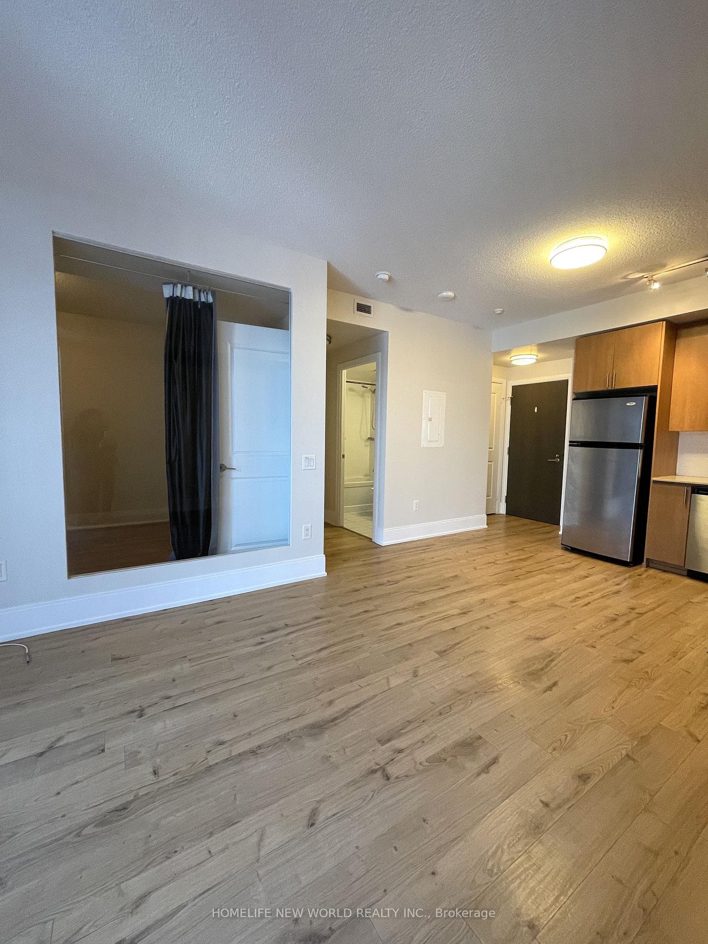 560 Front Street Unit 1032 photo 3