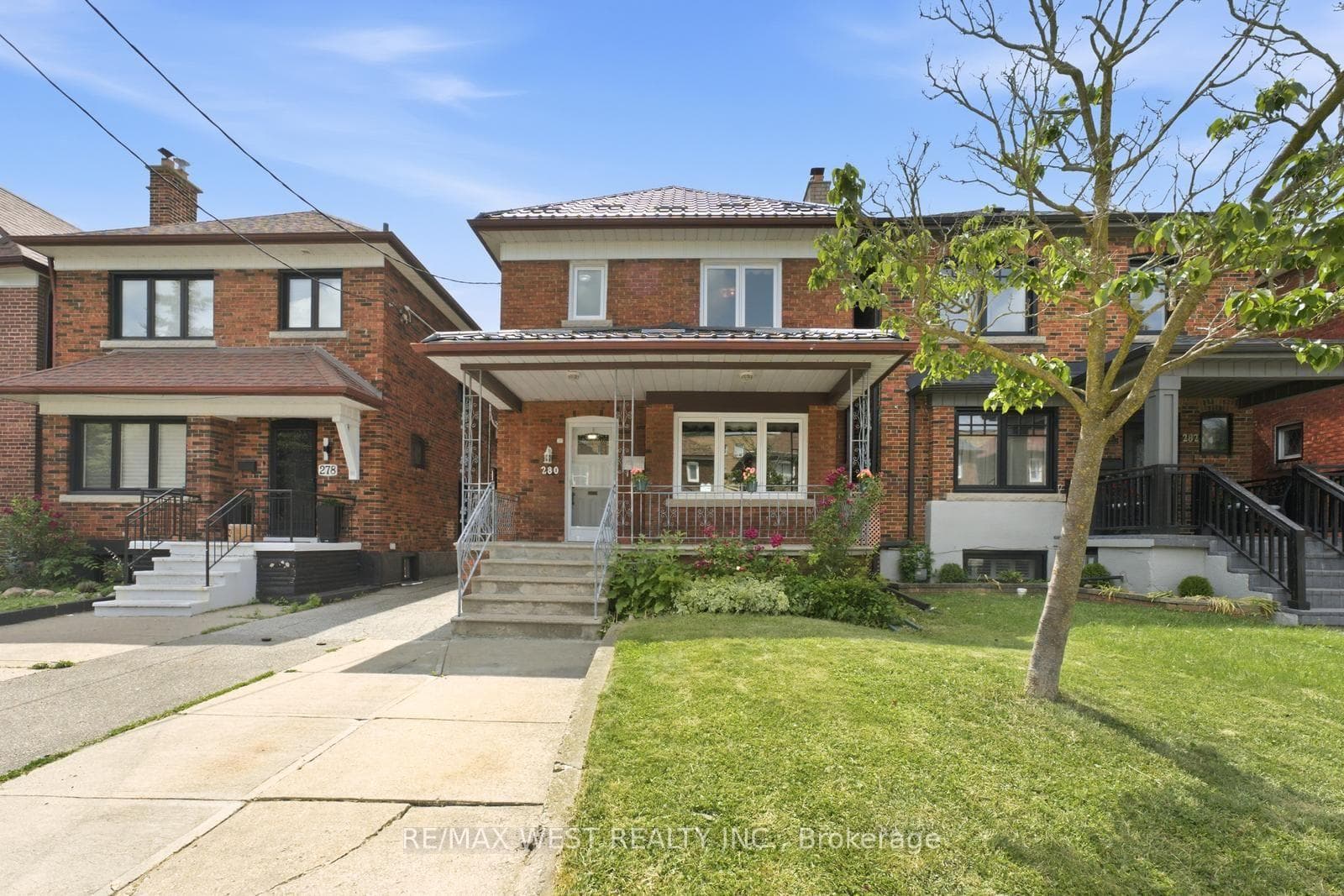 280 Westmount Avenue photo 1
