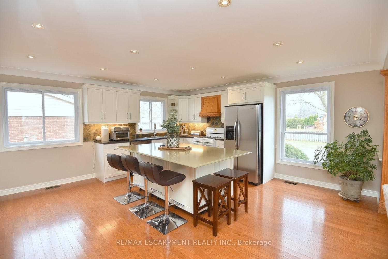 665 Glen Moor Crescent photo 20
