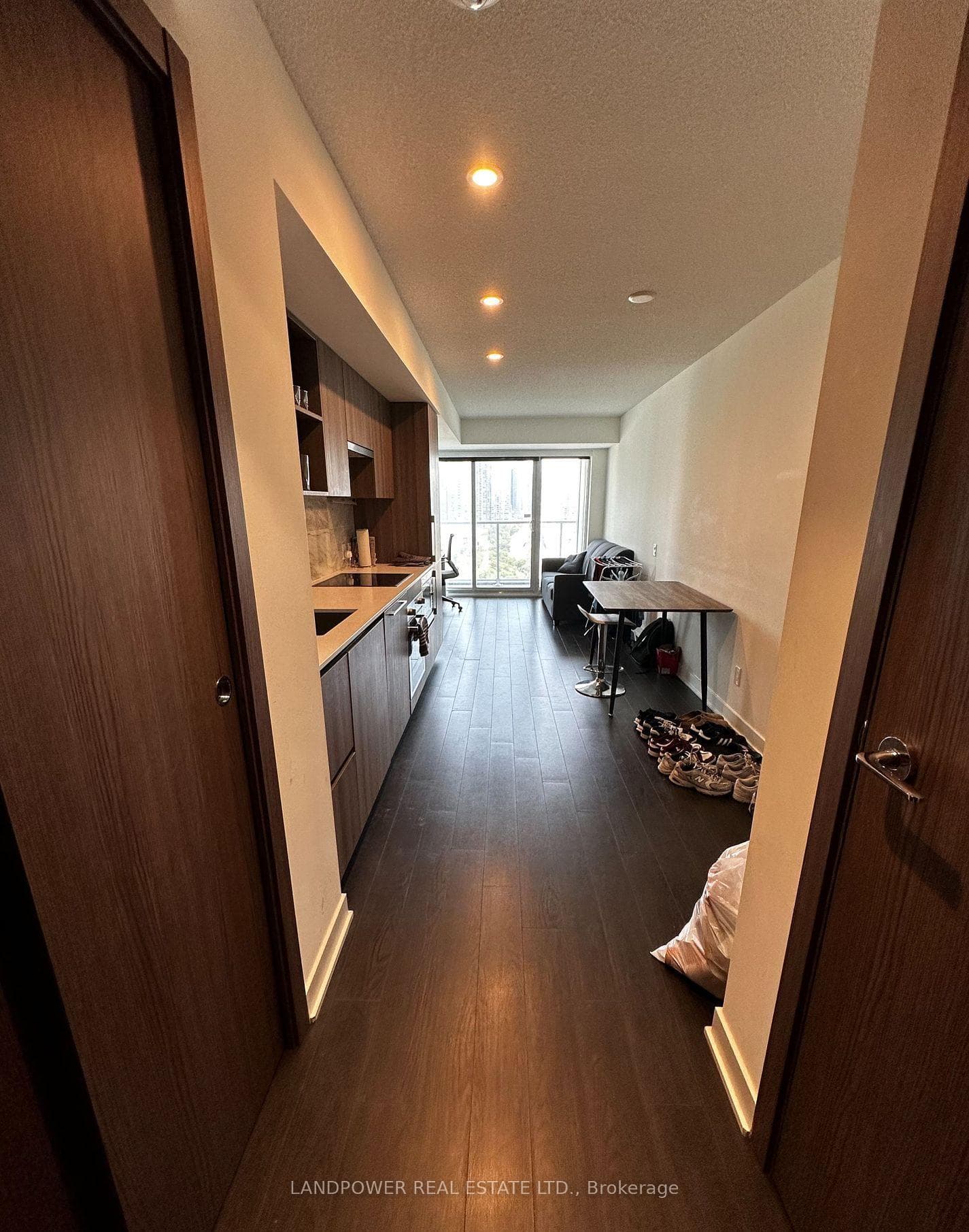 19 Bathurst Street Unit 1706 photo 1