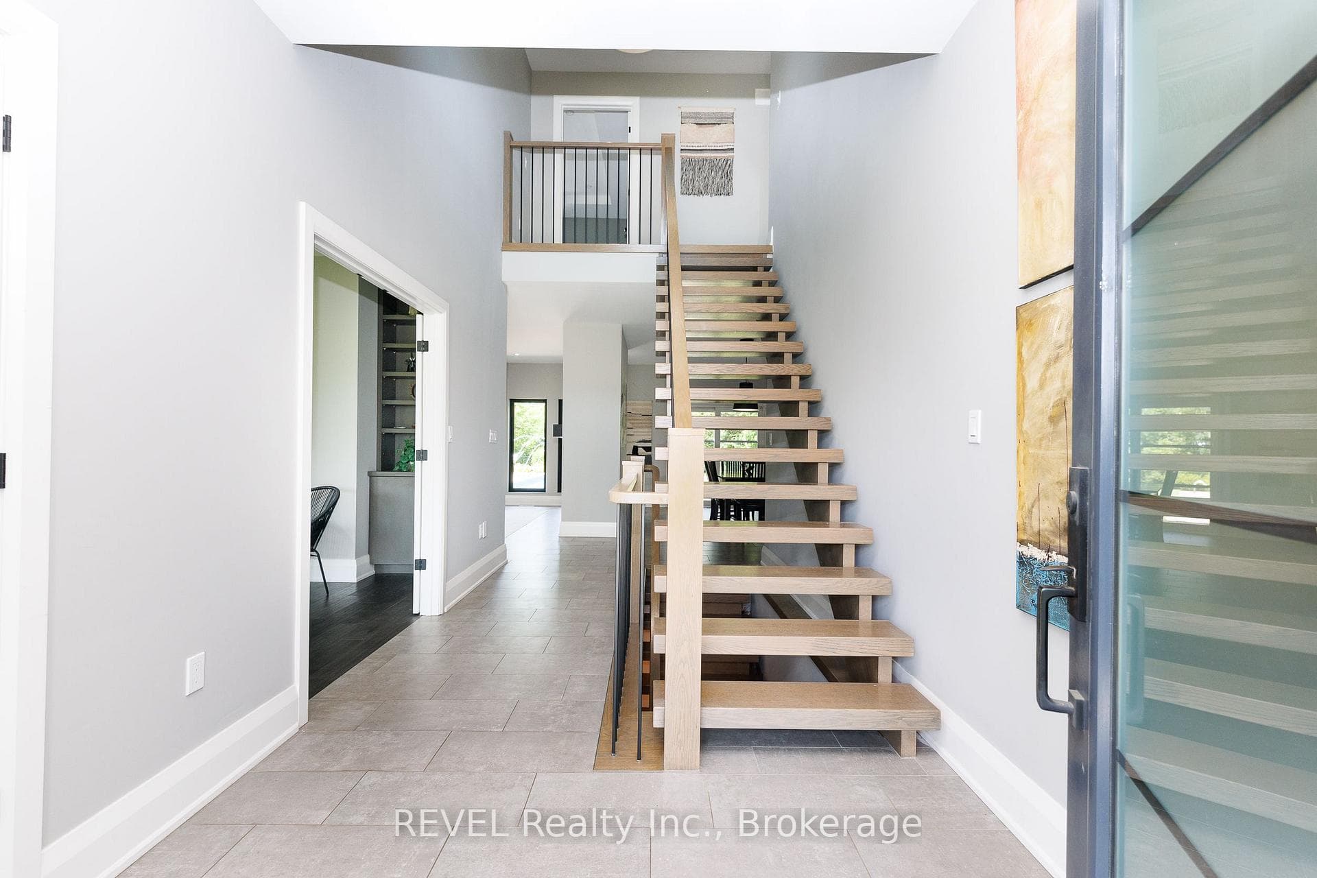 1009 Canboro Road photo 6
