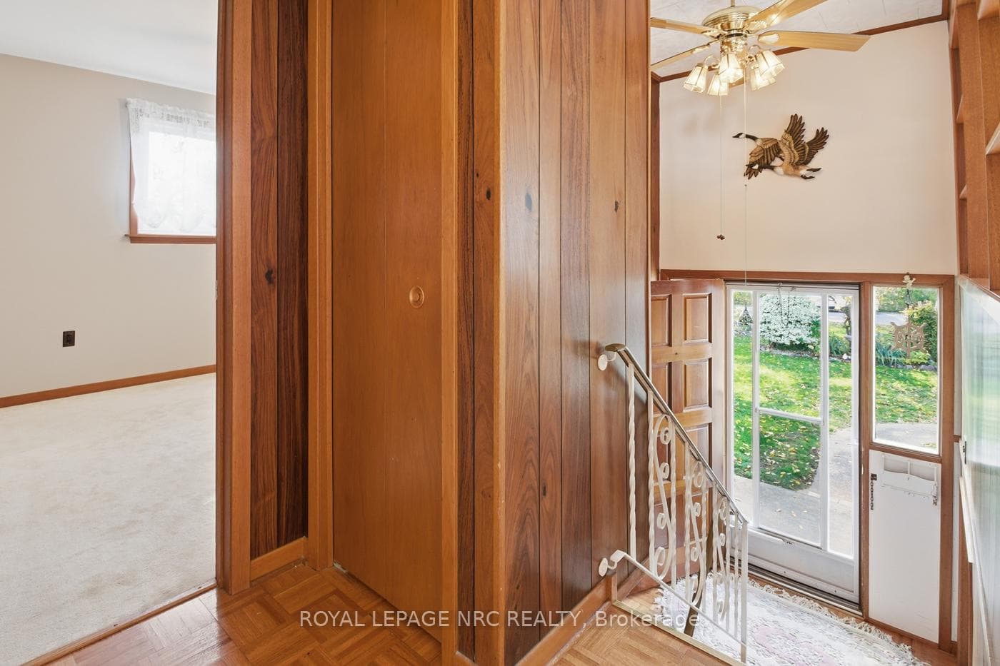 10592 Woodland Drive photo 18