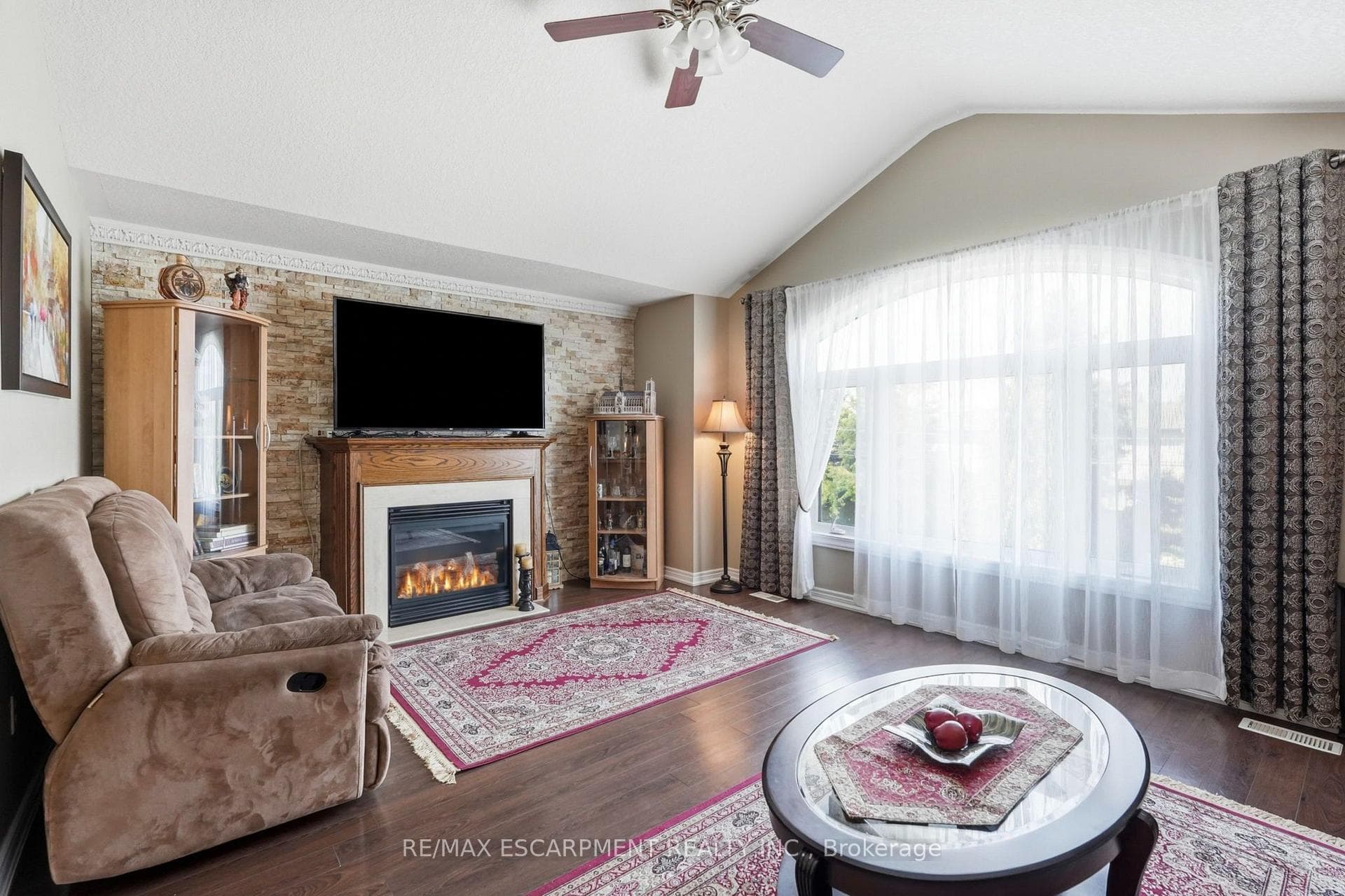 1332 Baseline Road photo 36