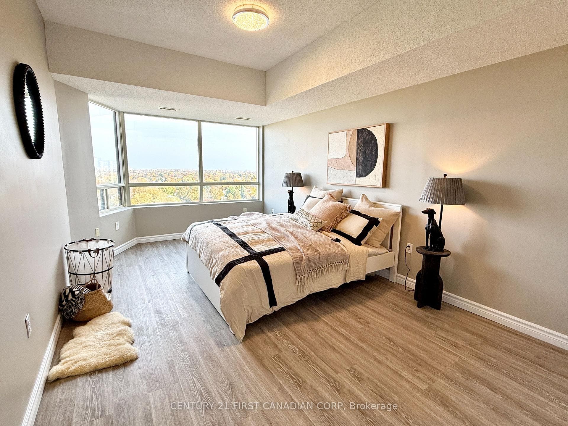 744 Wonderland Road Unit 1203 photo 22
