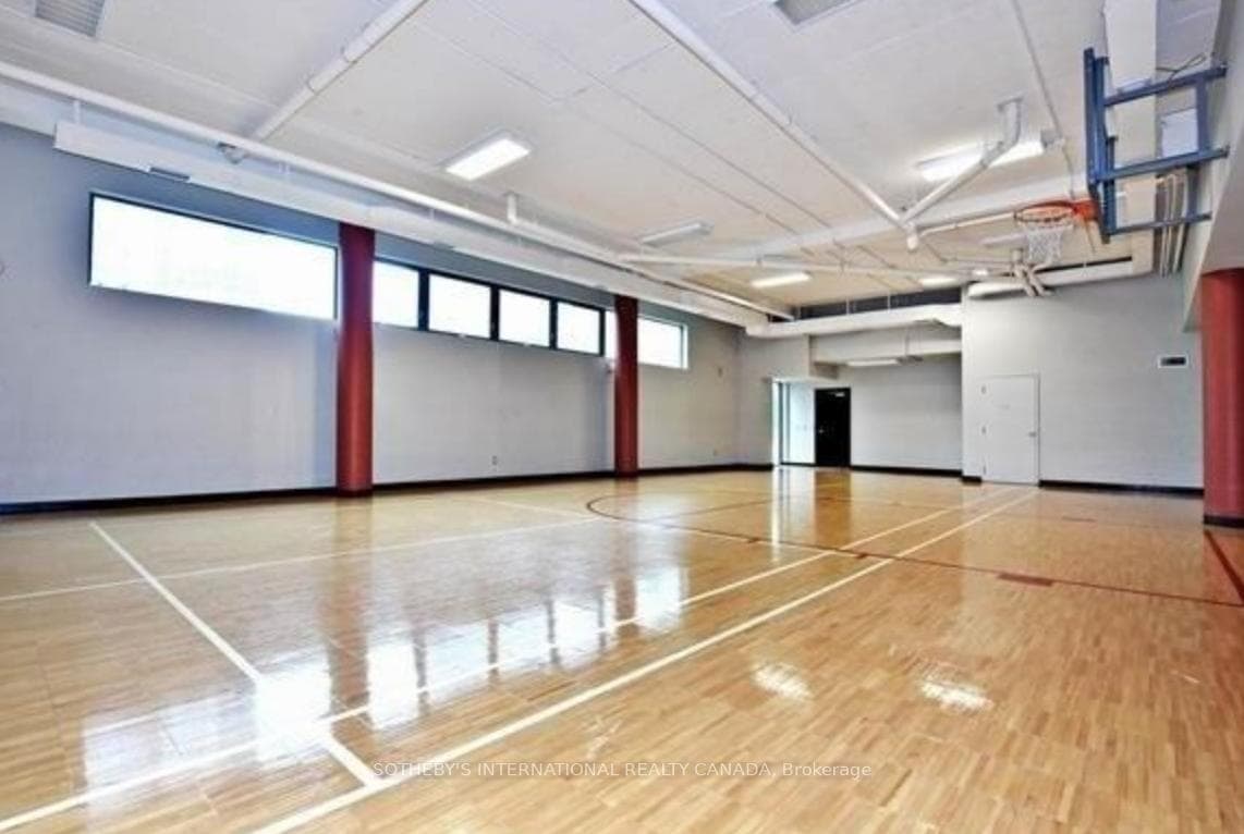 19 Grand Trunk Crescent Unit 707 photo 27