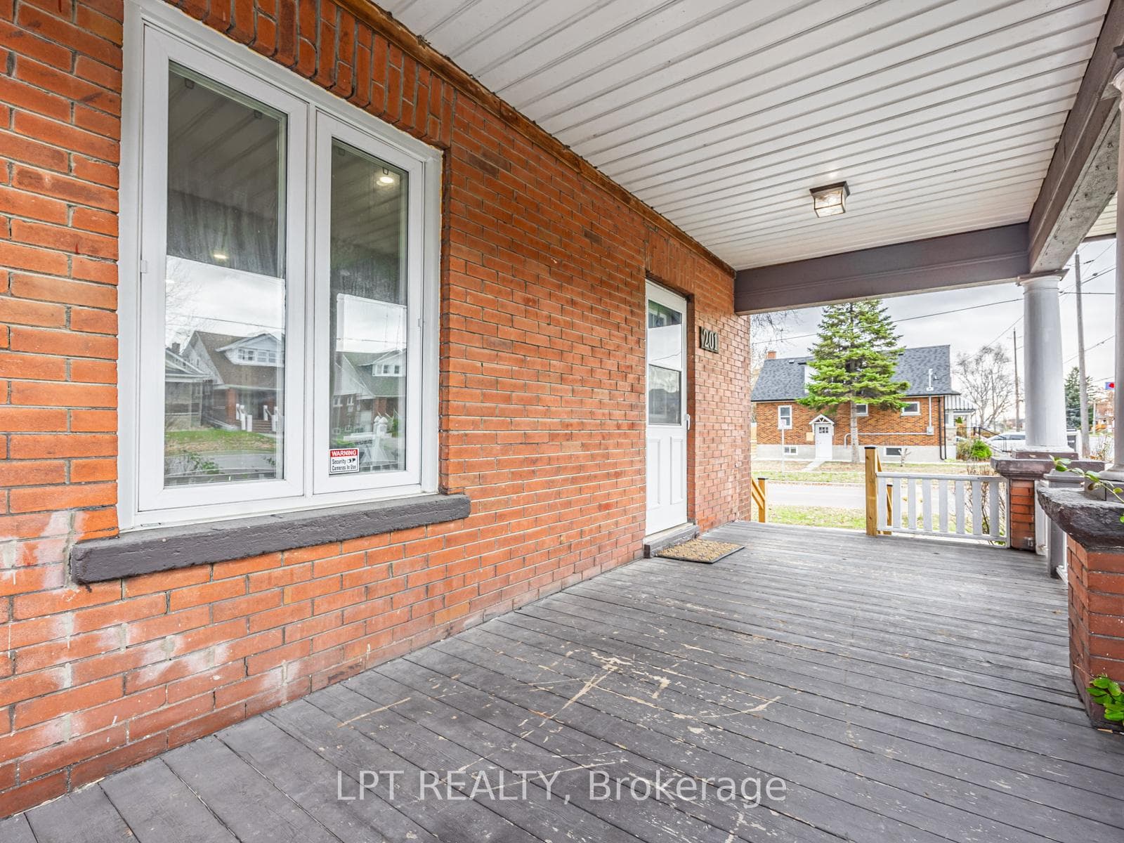201 Ritson Road photo 12