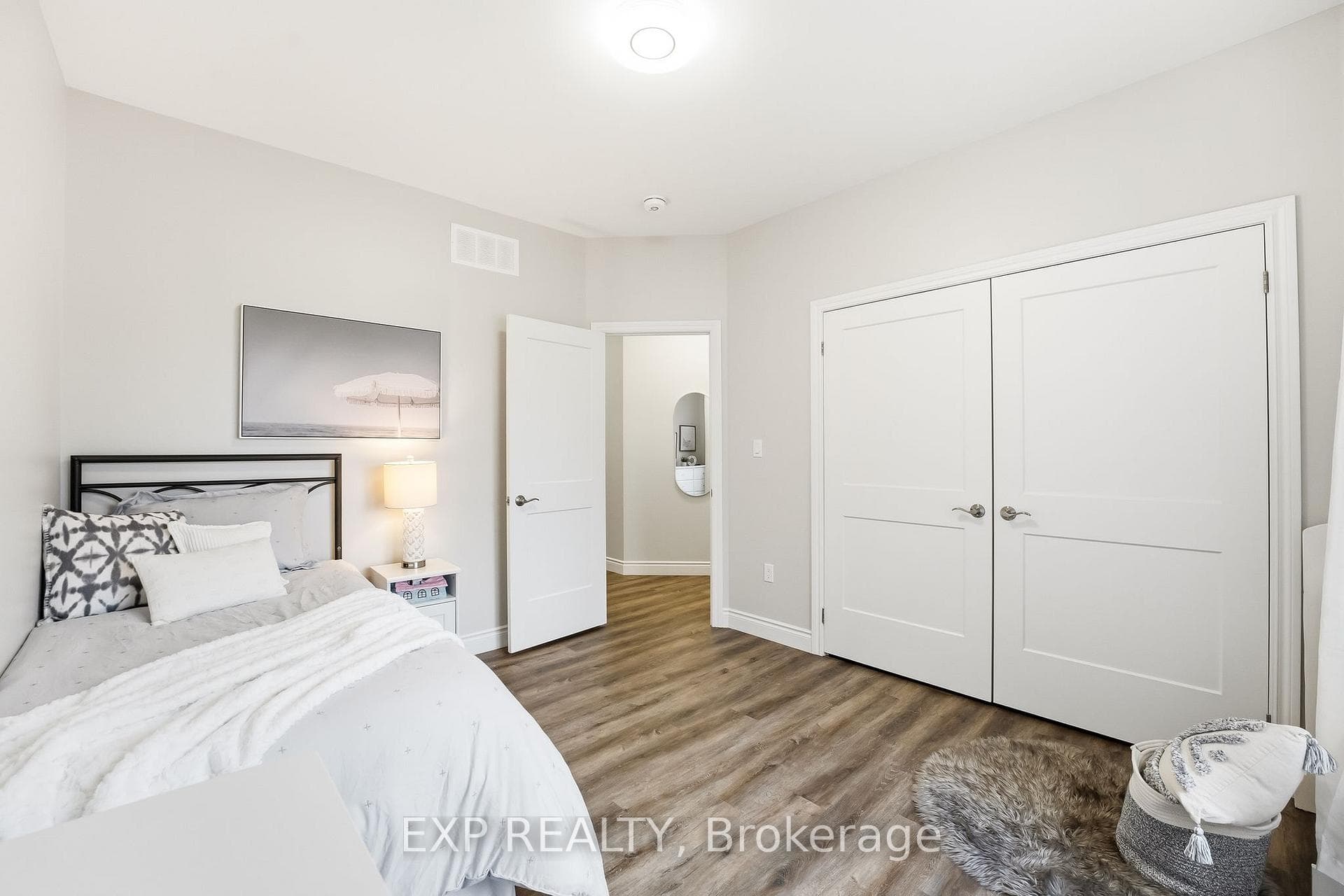 2939 Rundle Road photo 29