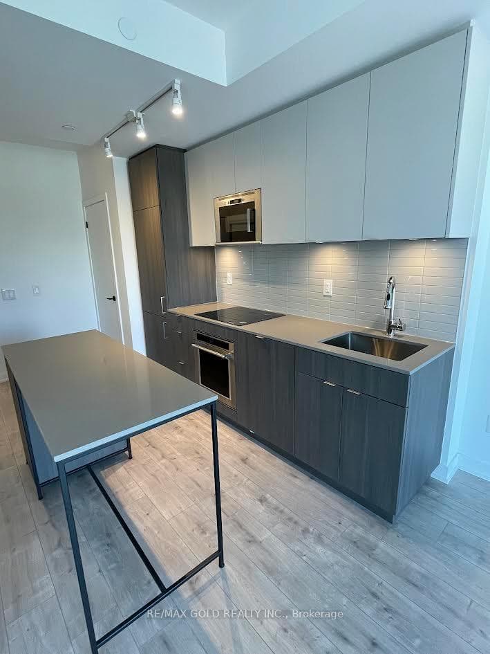 215 lakeshore Road Unit 340 photo 7