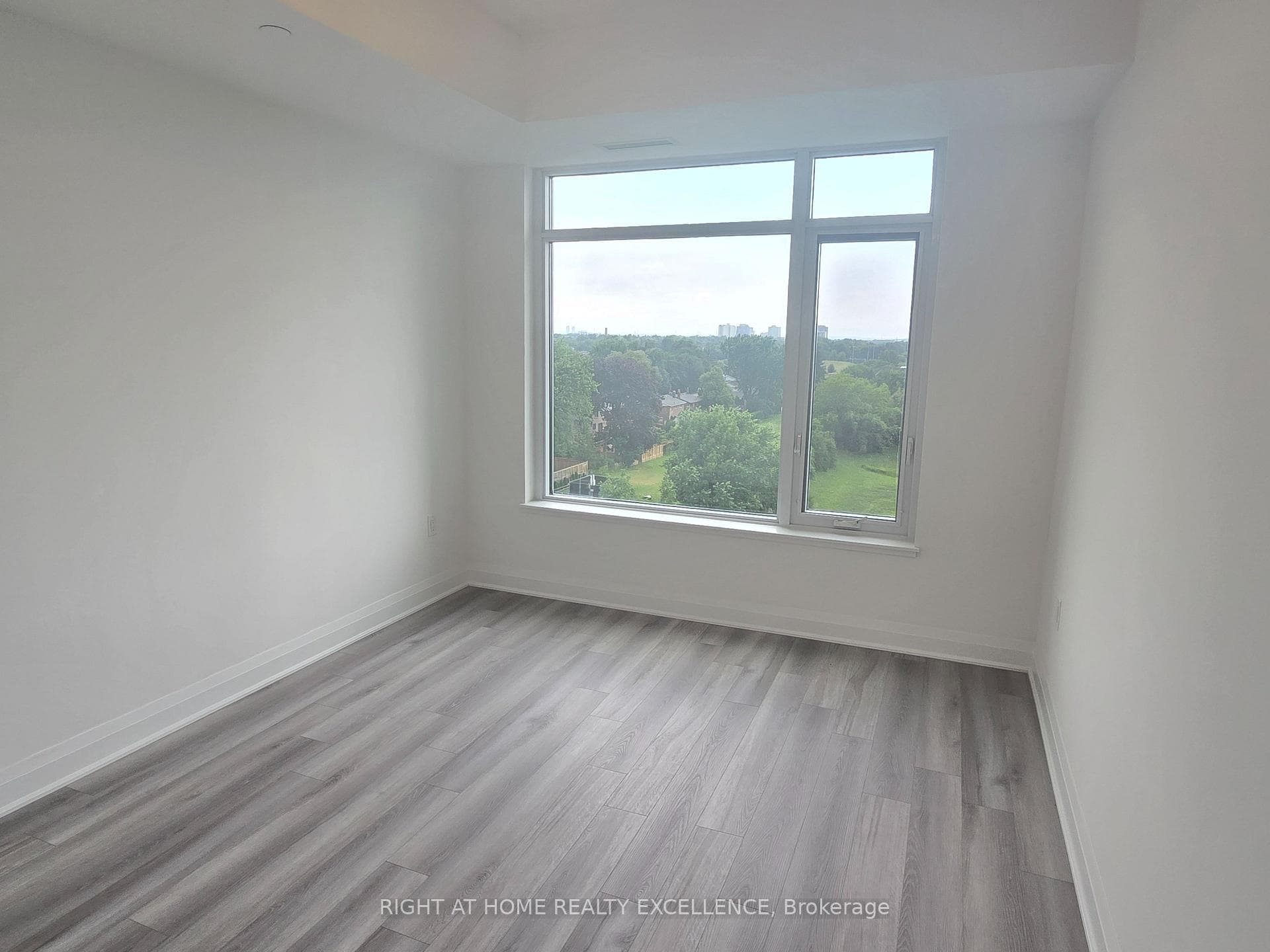 3220 Sheppard Avenue Unit 520 photo 11