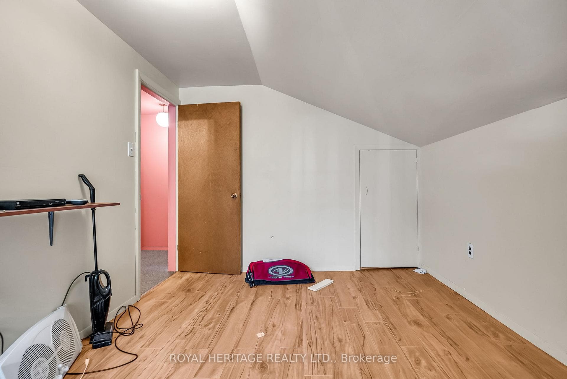 387 Bond St. Cobourg