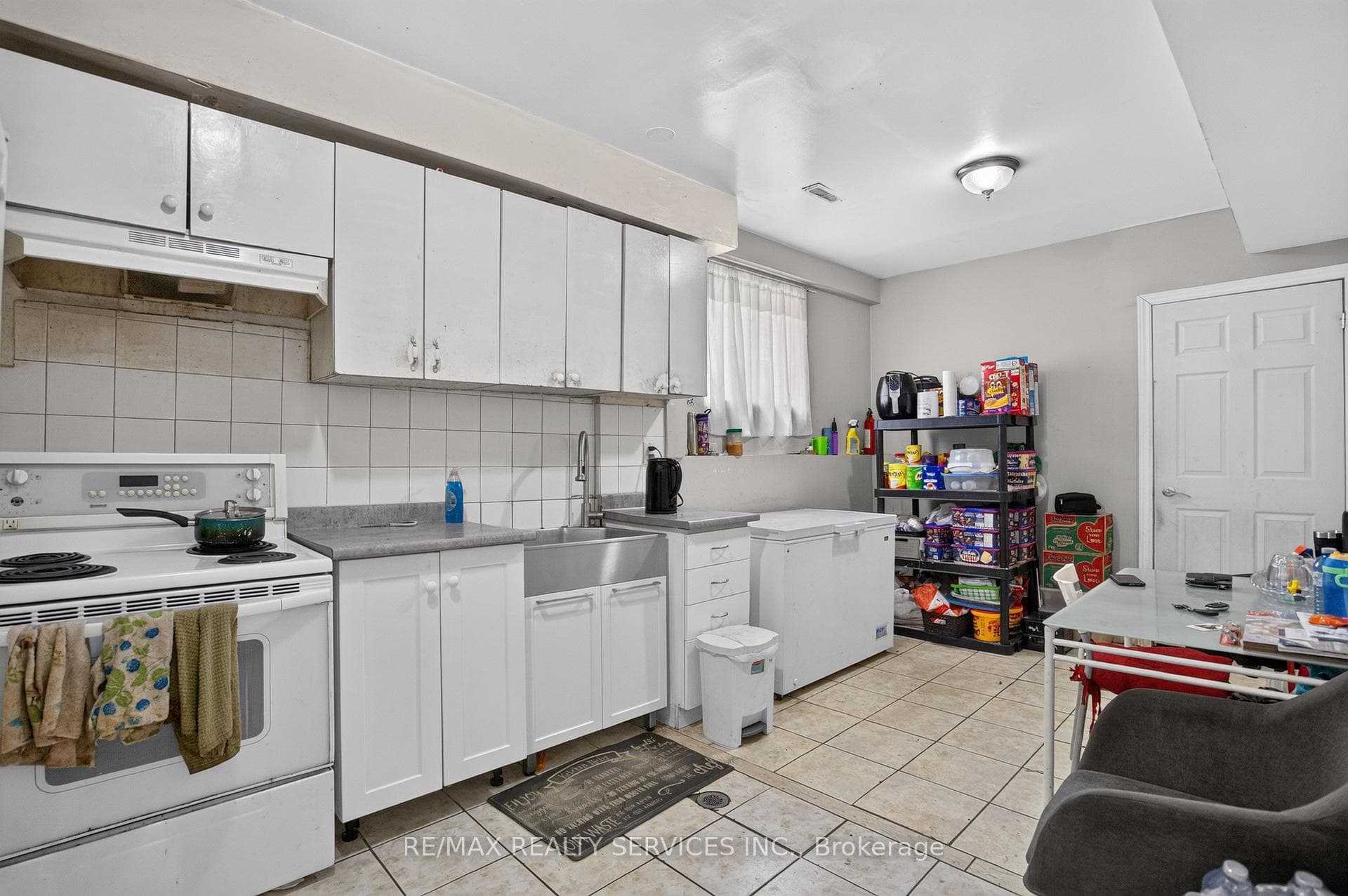 23 Dafoe Crescent photo 36