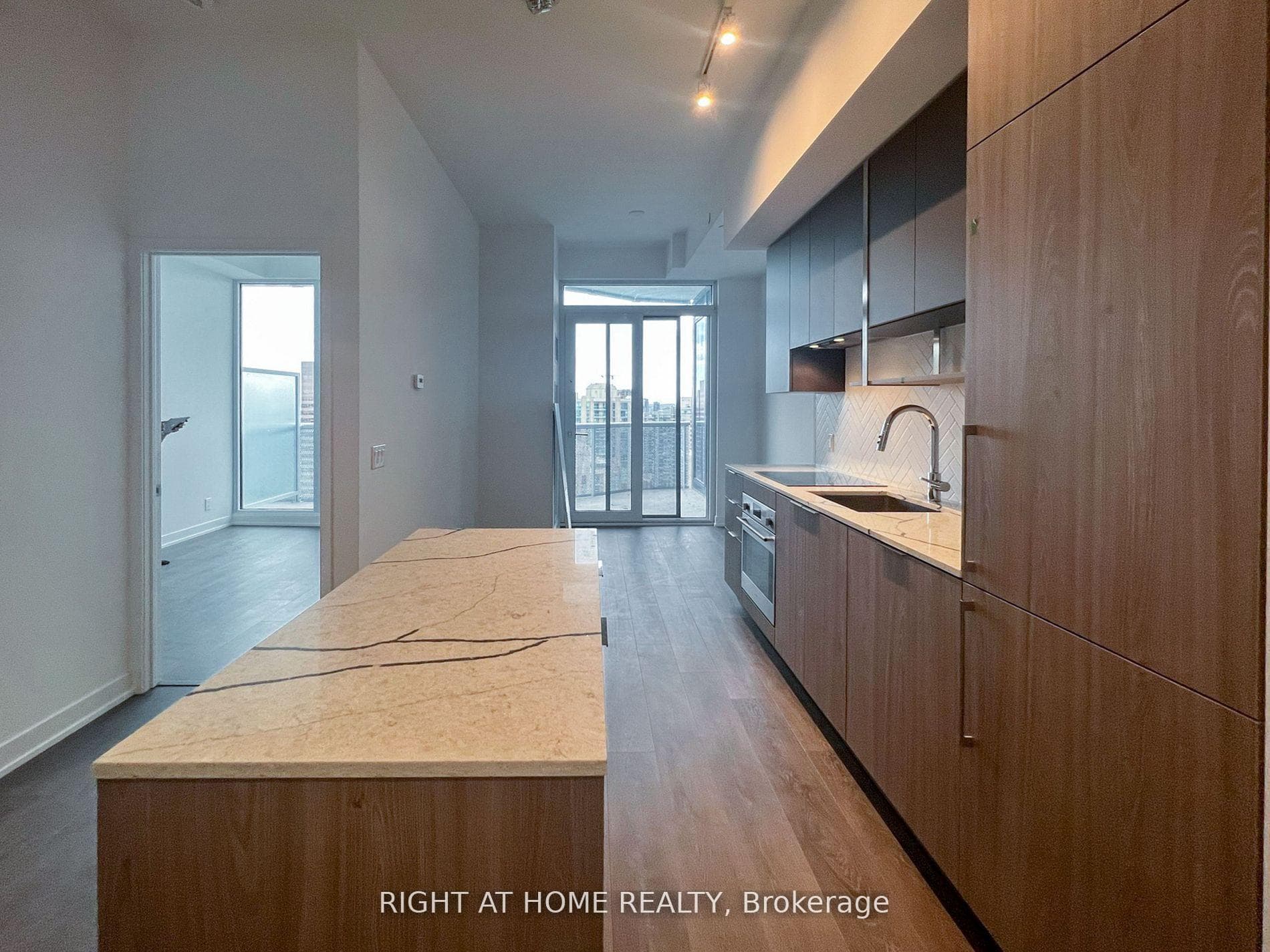 15 Holmes Avenue Unit 2407 photo 1