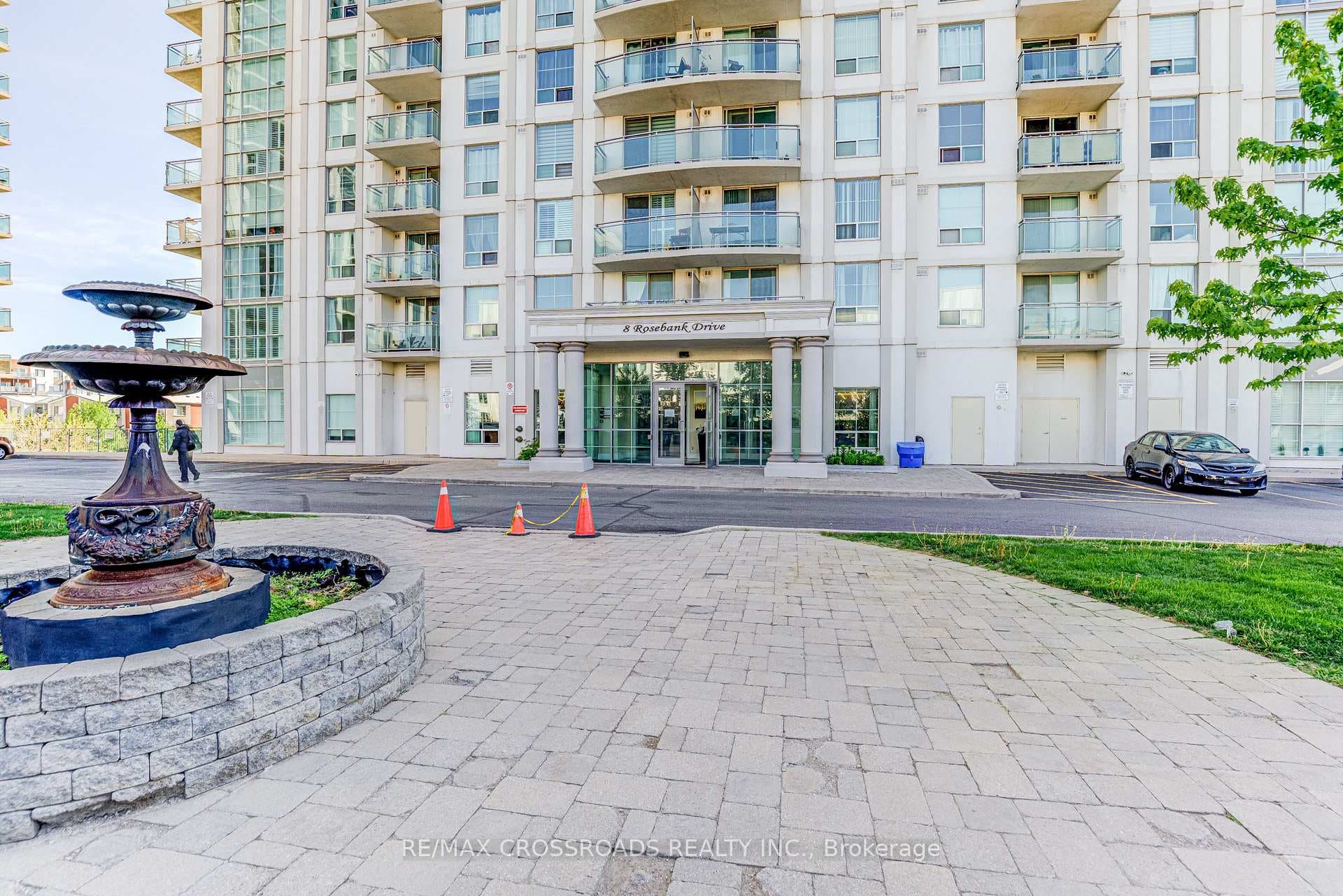8 Rosebank Drive Unit 11H photo 2