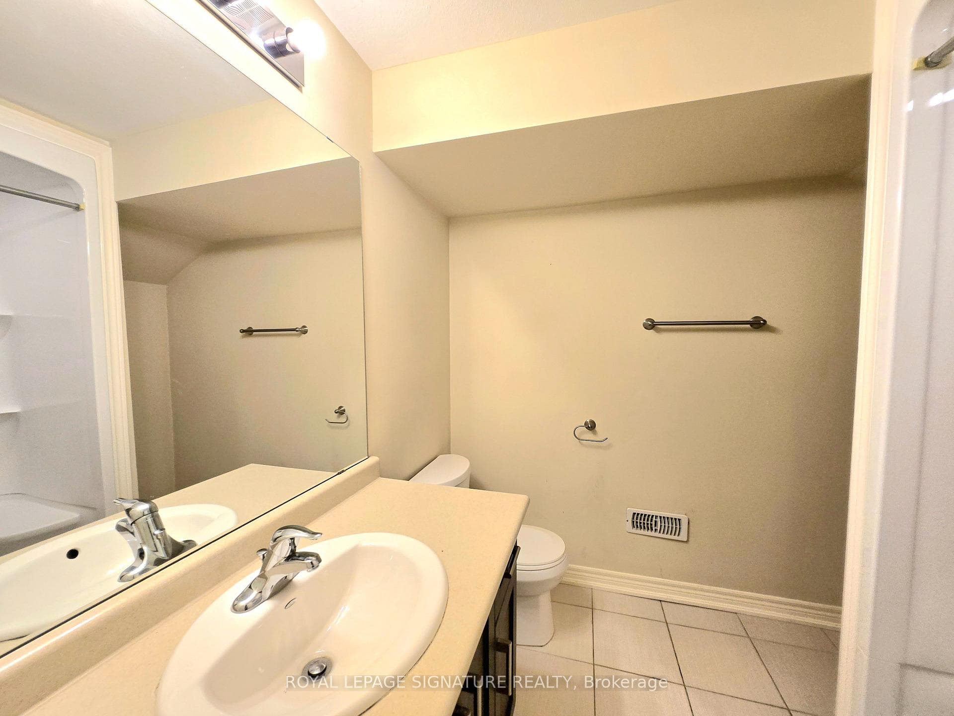 148 Winterberry Boulevard photo 31